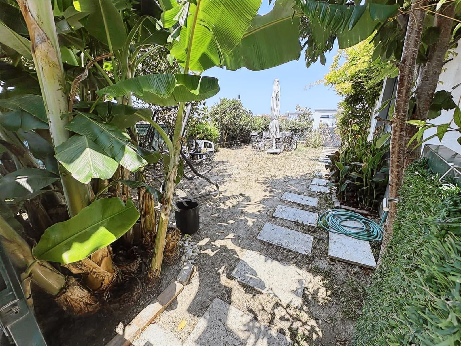 Köşe Ve Deniz Havuz Manzaralı Villa - Görsel 34