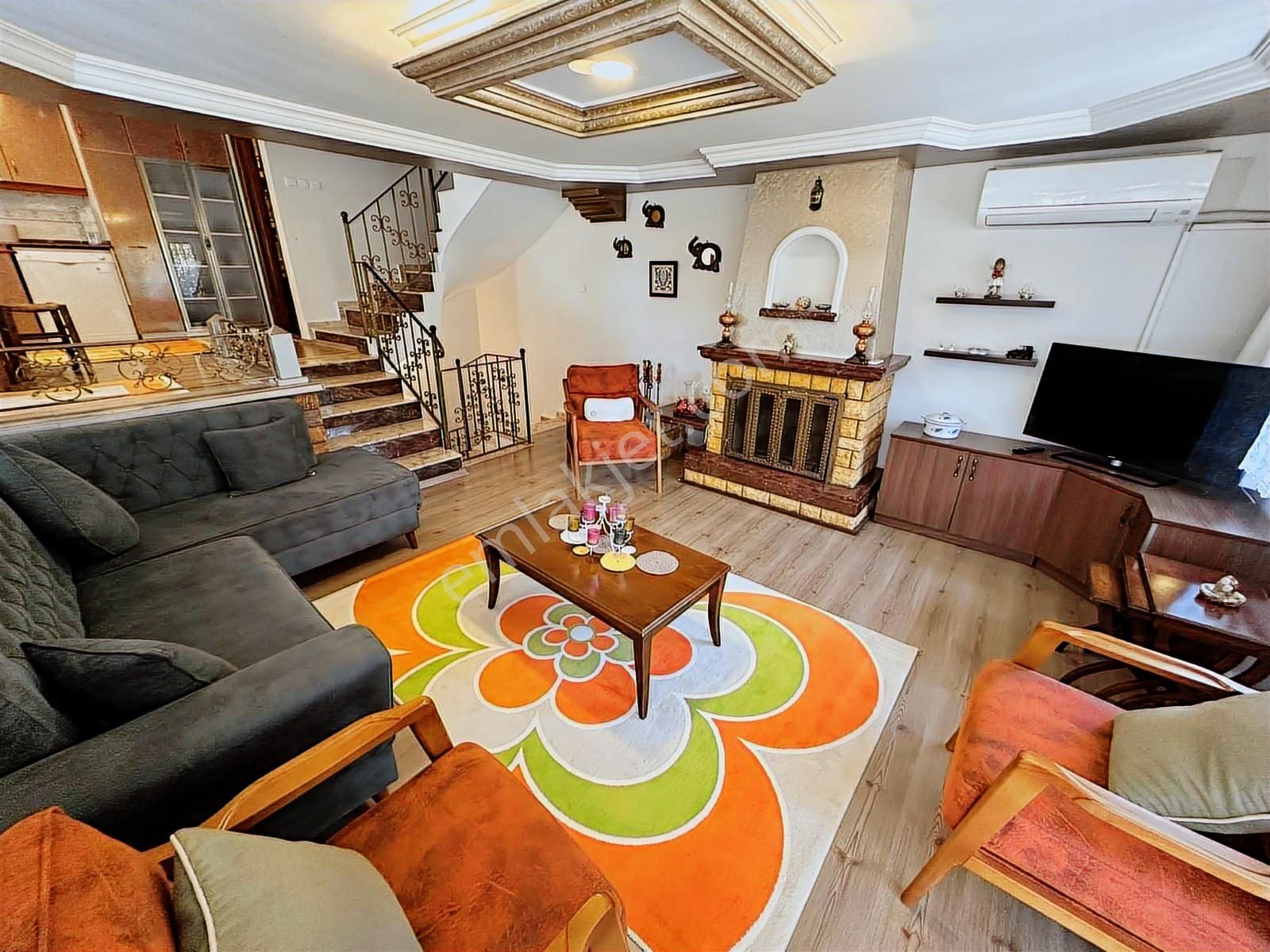 Kuşadası Davutlar'da 5+2 Eşyalı Satılık Villa - Görsel 3