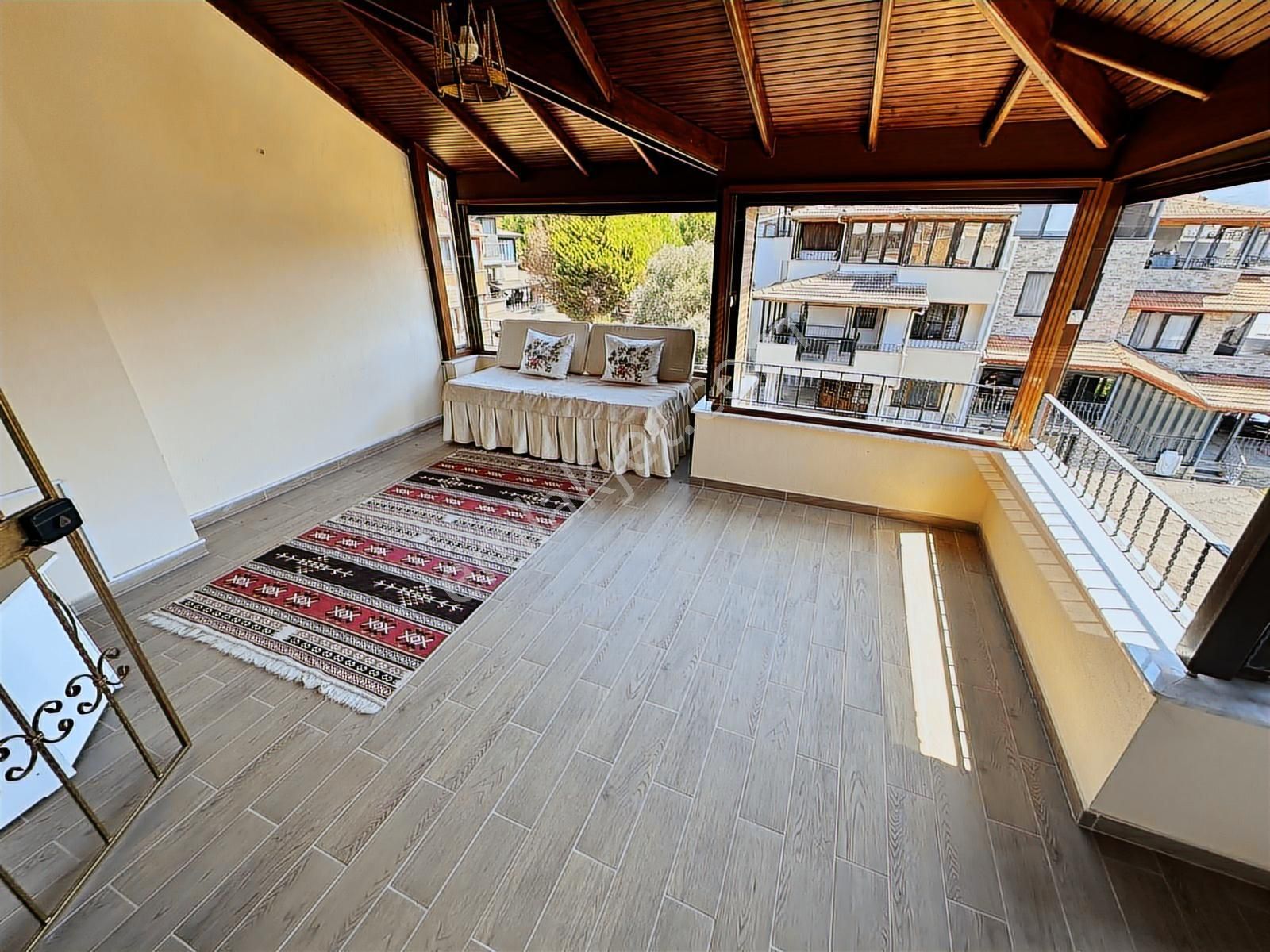 Kuşadası Davutlar'da 5+2 Eşyalı Satılık Villa - Görsel 13