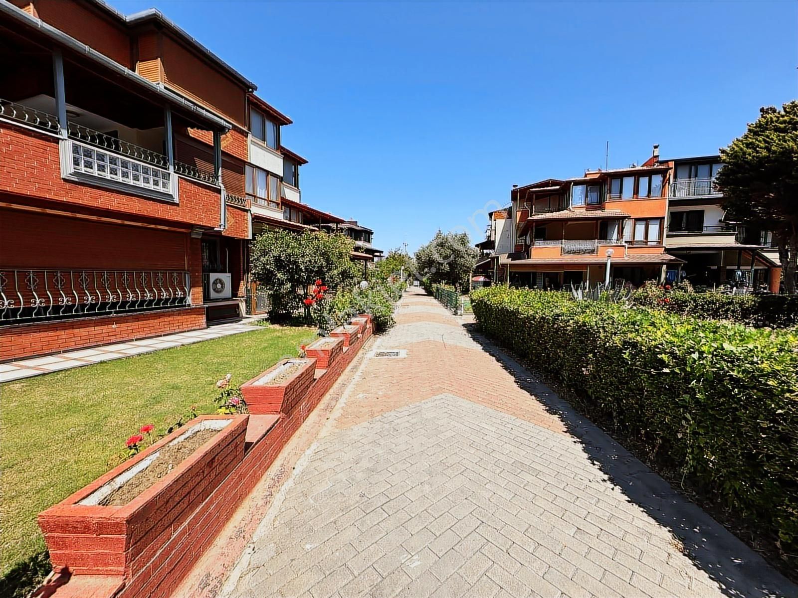 Kuşadası Davutlar'da 5+2 Eşyalı Satılık Villa - Görsel 12