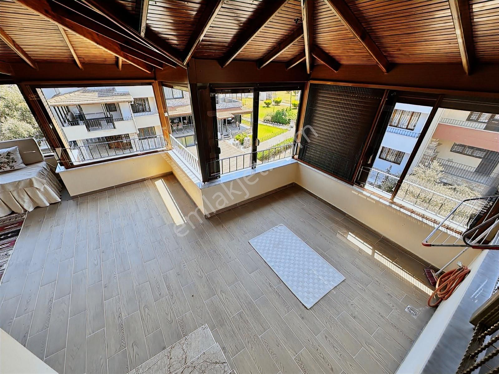 Kuşadası Davutlar'da 5+2 Eşyalı Satılık Villa - Görsel 23