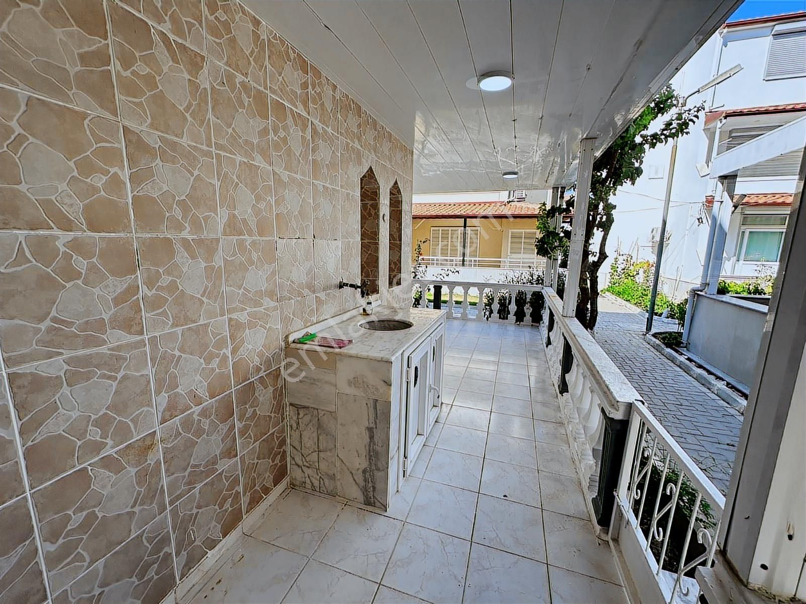 Kuşadası Davutlar Plaja 200 Metre Mesafese - Görsel 20