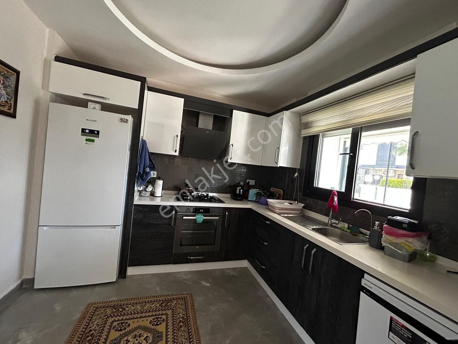 Kuşadası Sevgi Plajı Mevkii 3+1 Villa - Görsel 3