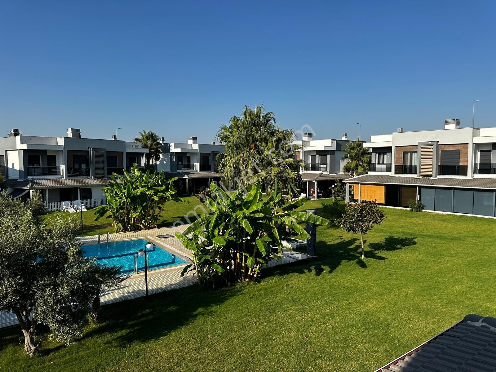 Kuşadası Sevgi Plajı Mevkii 3+1 Villa - Görsel 5