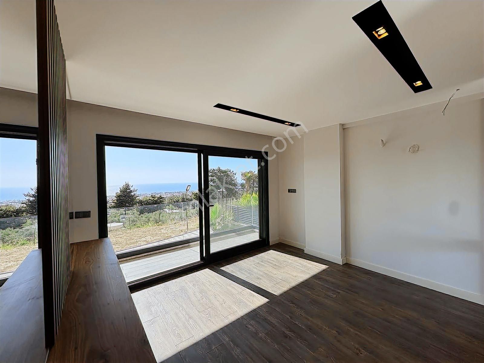 Soğucak'ta Full Manzaralı Tek Müstakil Villa - Görsel 32