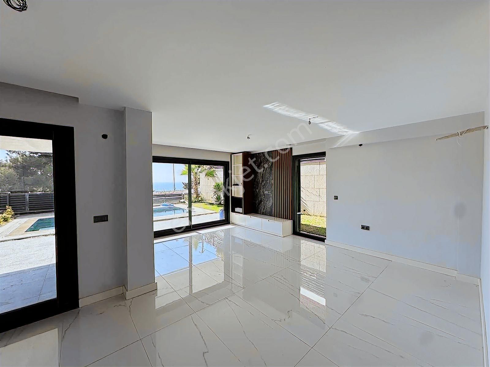 Soğucak'ta Full Manzaralı Tek Müstakil Villa - Görsel 16