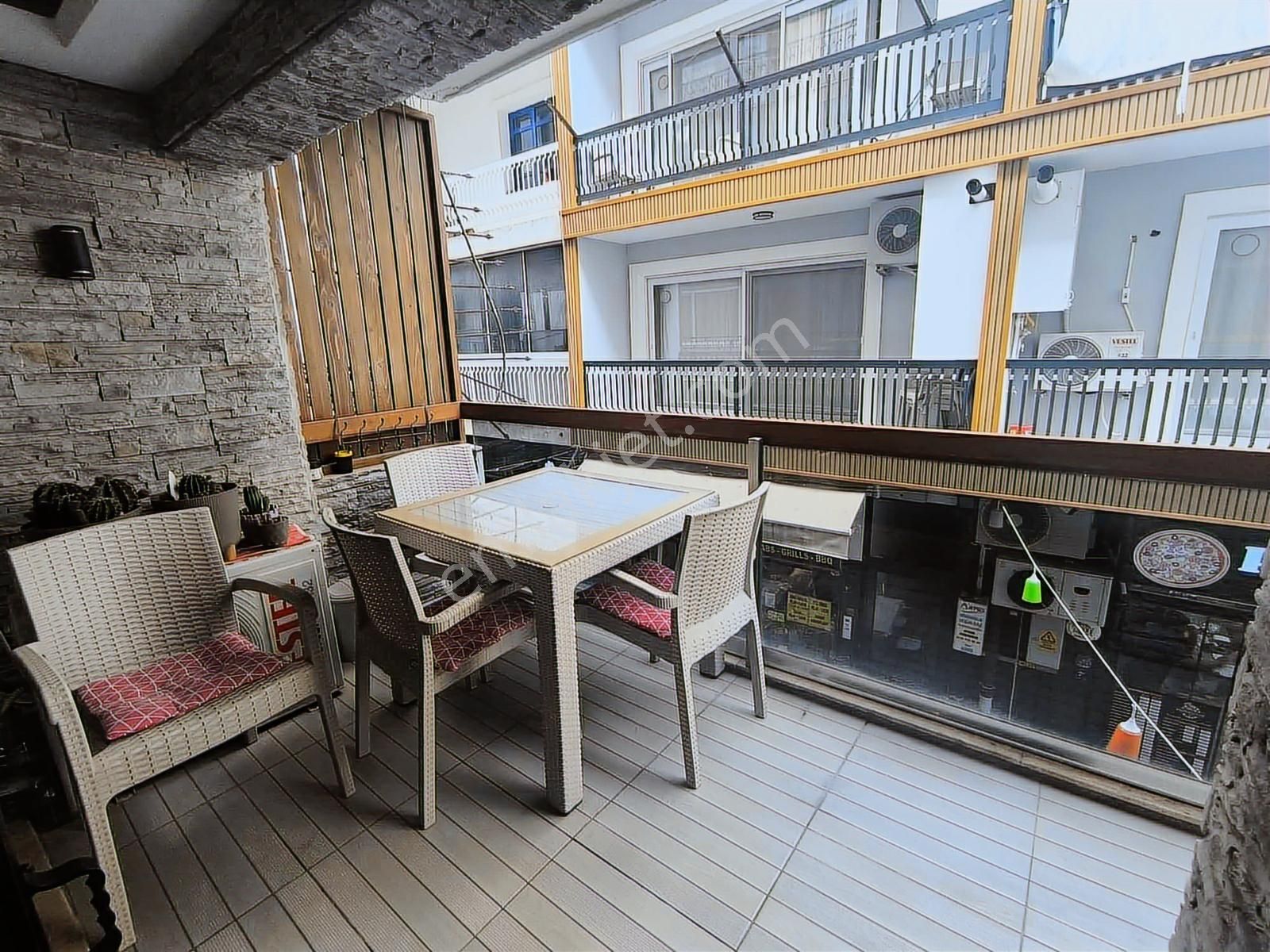 Kuşadası Merkezde 2+1 Full Eşyalı Daire - Görsel 10