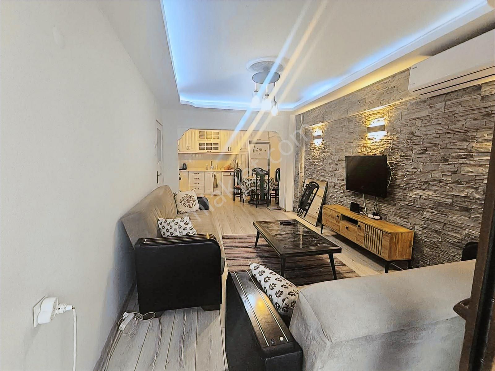 Kuşadası Merkezde 2+1 Full Eşyalı Daire - Görsel 5