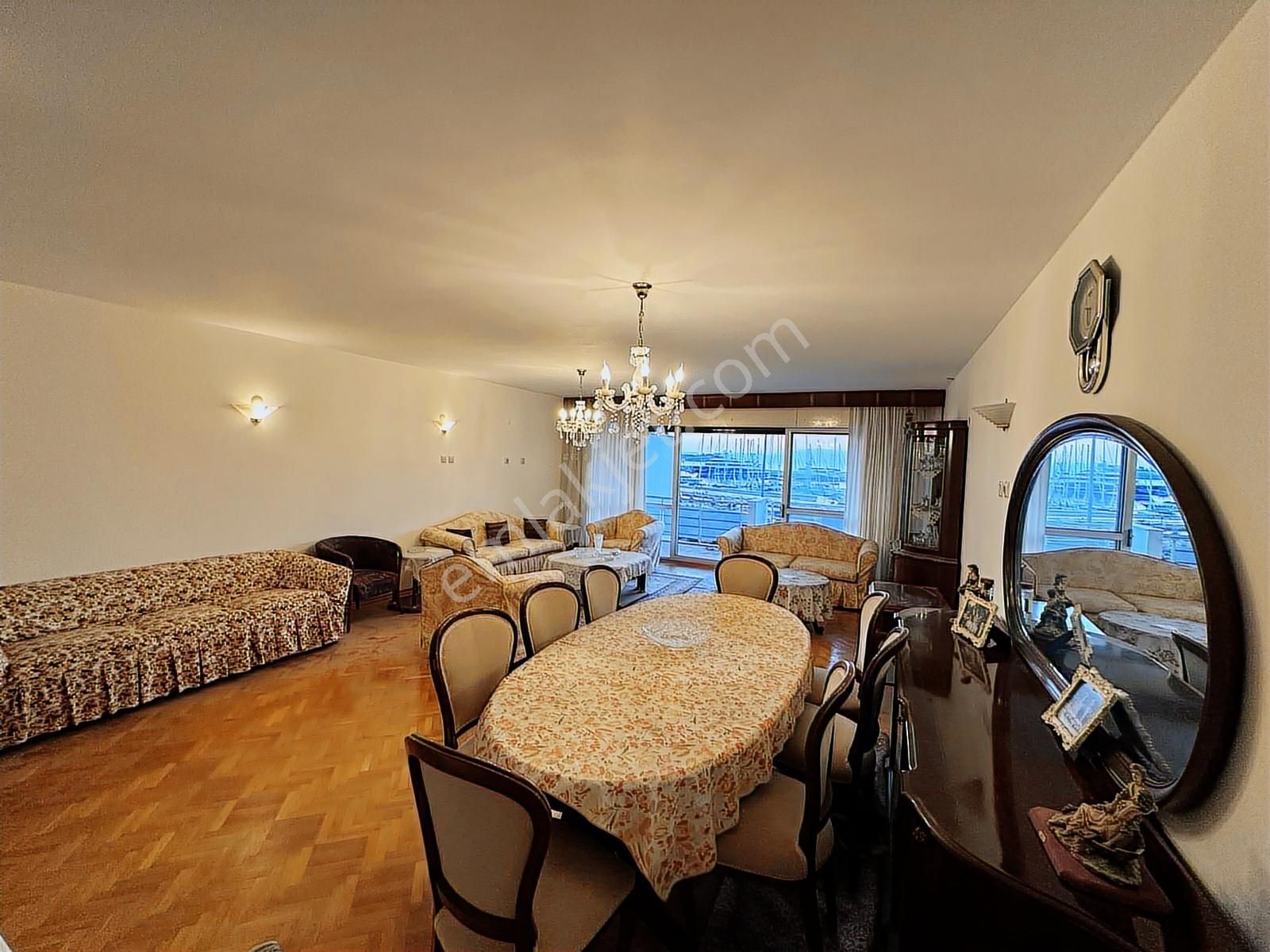 Kuşadası Setur Marina Karşısı 4+1 Yalı Dairesi - Görsel 7