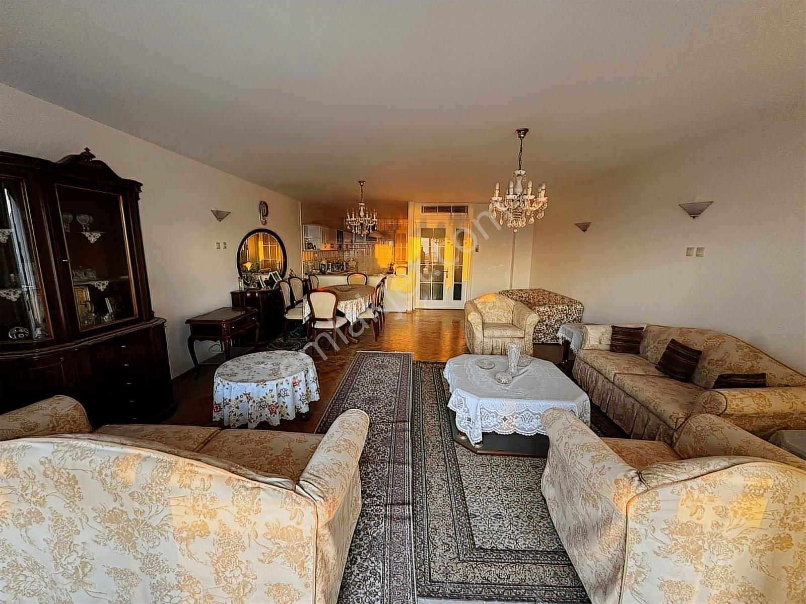 Kuşadası Setur Marina Karşısı 4+1 Yalı Dairesi - Görsel 24