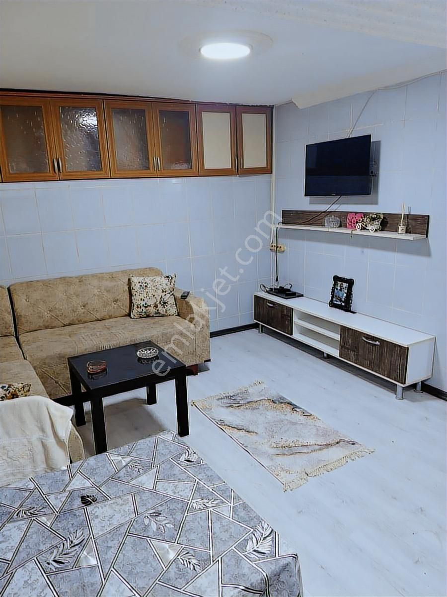 Kusadası Türkmen Mahallesınde Depo Tapulu 2+1 - Görsel 8