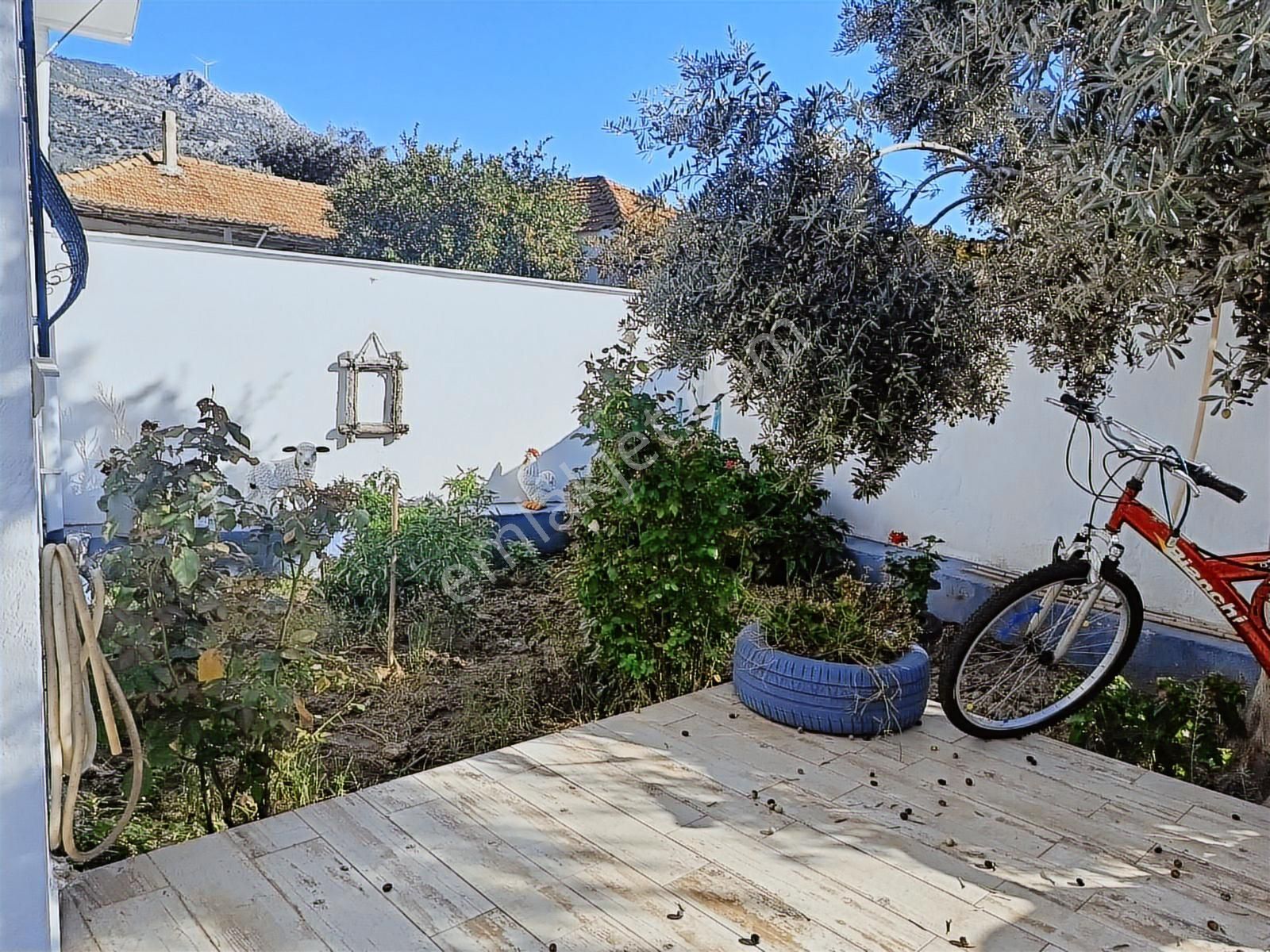 Güllübahçe Köyünde Satılık Müstakil Ev Priene Antik Kenti - Görsel 17