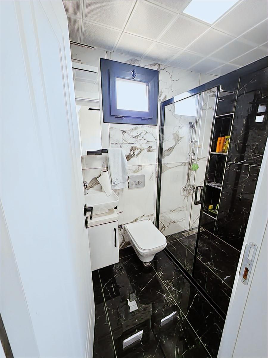 Kuşadası Davutlar 450 M² Arsa Paylı 4+1 Lüks Villa - Görsel 2