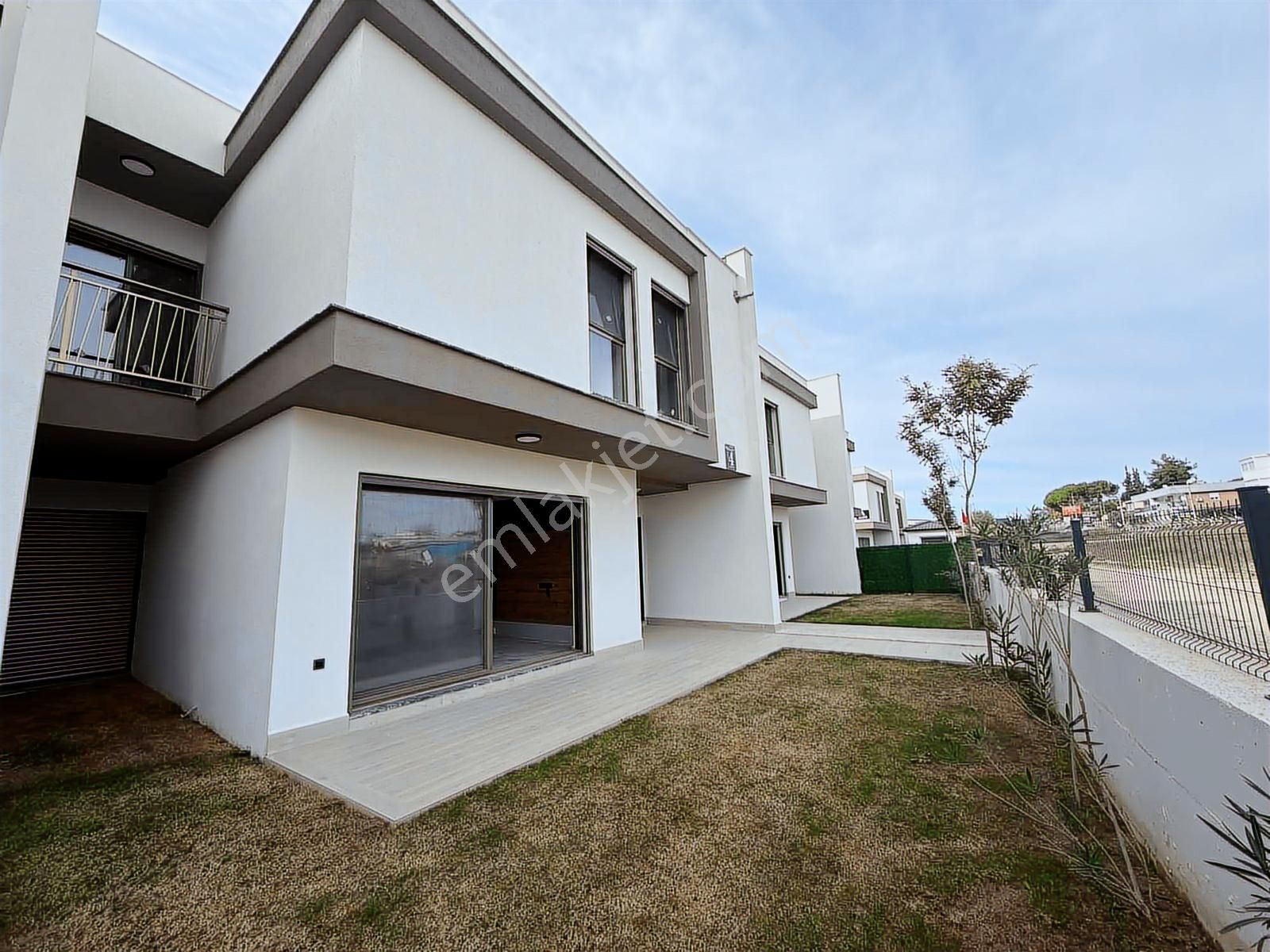 Soğucakta Ana Yol Altında, Sıfır 3+1, Yerden Isıtmalı, Havuzlu - Görsel 8