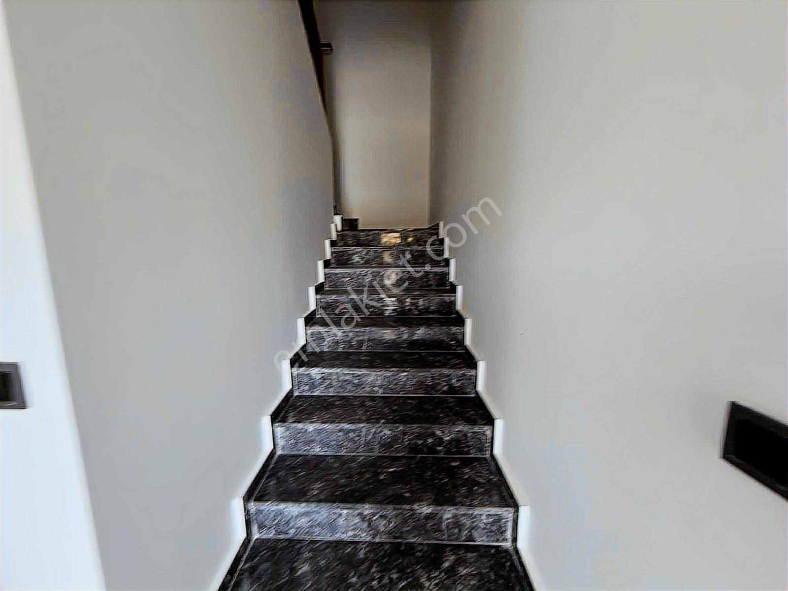 Soğucakta Ana Yol Altında, Sıfır 3+1, Yerden Isıtmalı, Havuzlu - Görsel 24