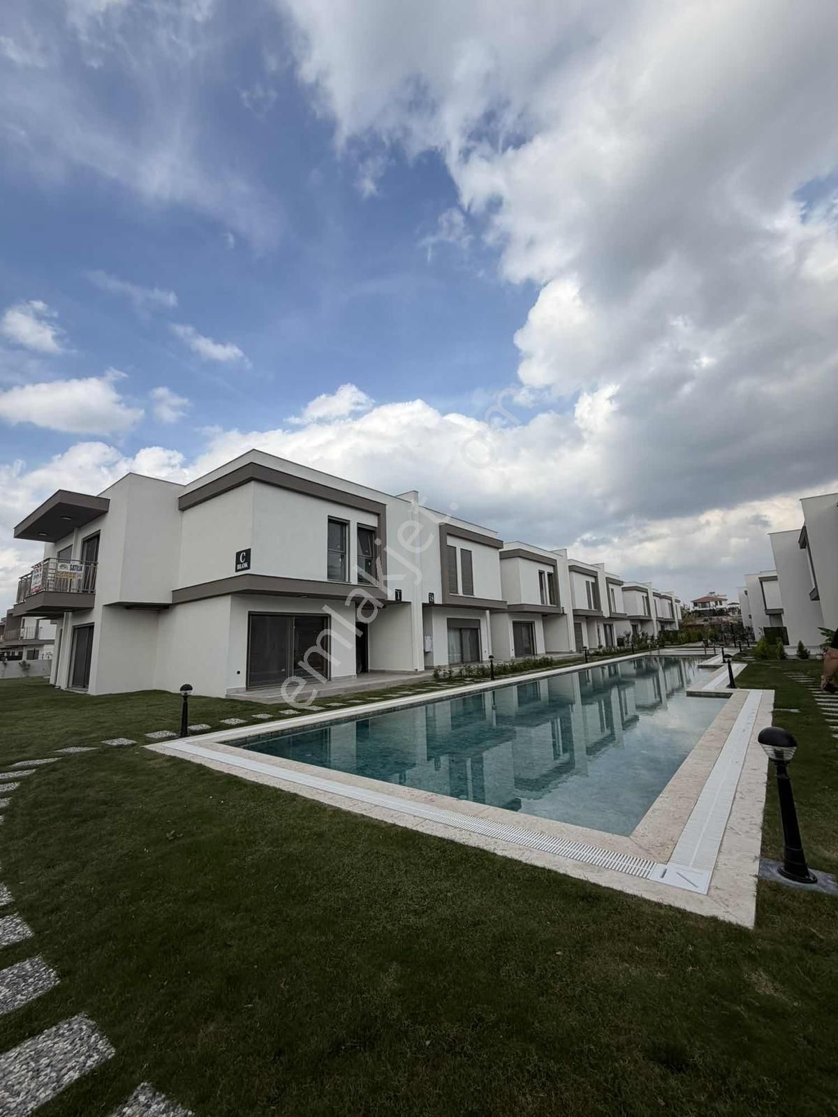 Soğucakta Ana Yol Altında, Sıfır 3+1, Yerden Isıtmalı, Havuzlu - Görsel 9