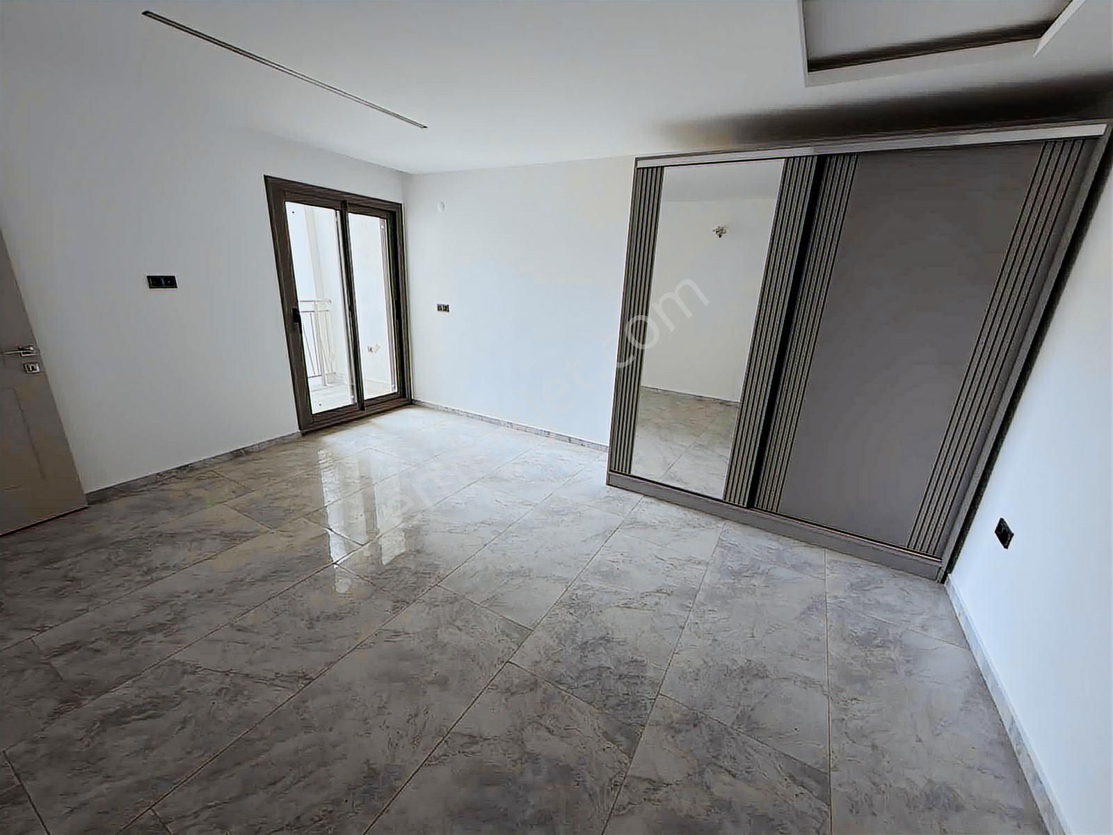 Soğucakta Ana Yol Altında, Sıfır 3+1, Yerden Isıtmalı, Havuzlu - Görsel 4