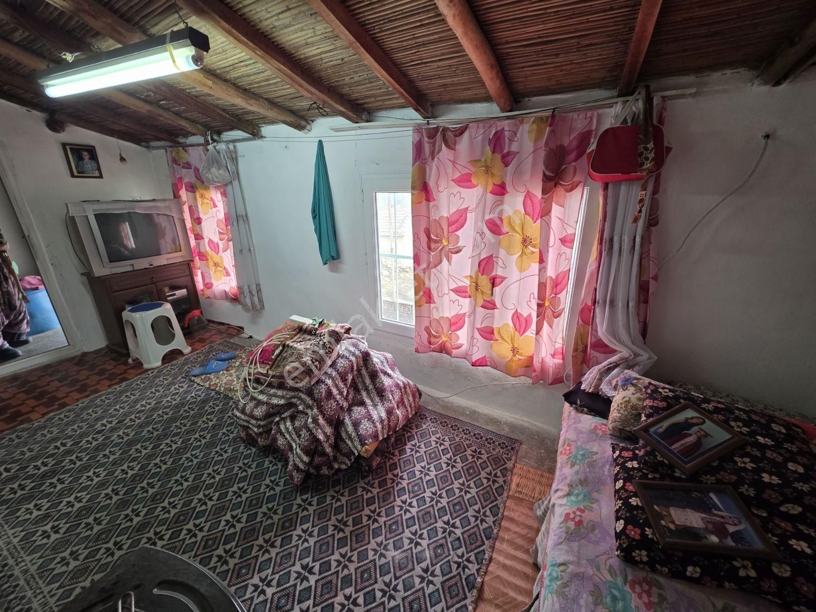 Söke Sayrakçı Köyünde 460 Metre Arsa İçinde Köy Evi - Görsel 11