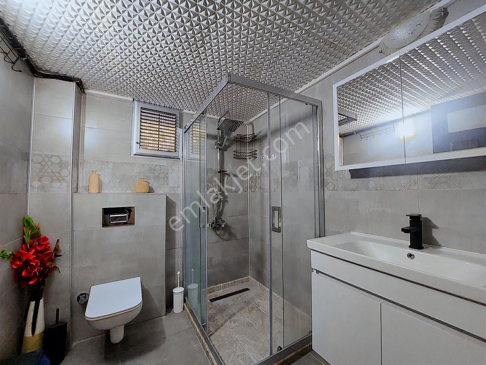 Kuşadası Kadınlar Denizinde 3+1 Doğalgazlı Daire - Görsel 14