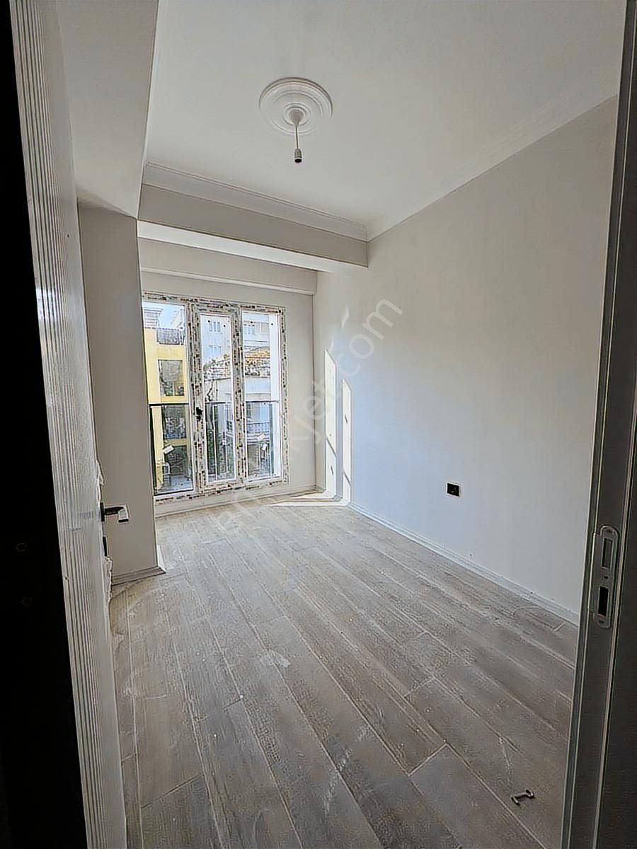 Eski Salı Pazarında Geniş Ters Dublex 3+1 Satılık Daireler - Görsel 20