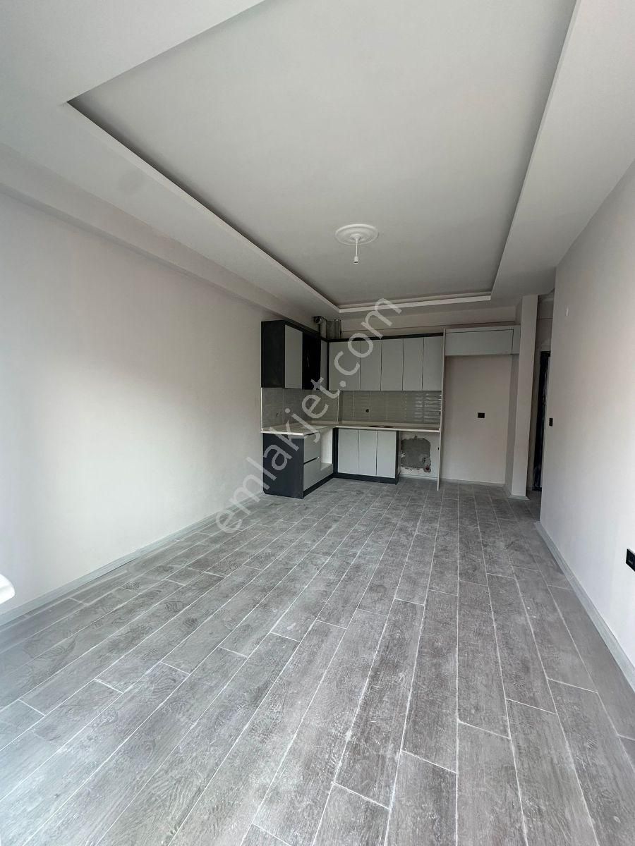 Eski Salı Pazarında Geniş Ters Dublex 3+1 Satılık Daireler - Görsel 19