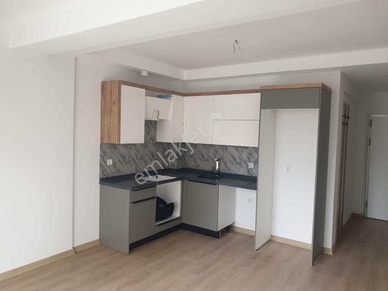 Kuşadası Site İçinde 1+1 Kiralık Daire - Görsel 10