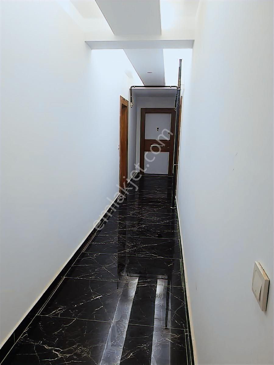 Kuşadası Site İçinde 1+1 Kiralık Daire - Görsel 12