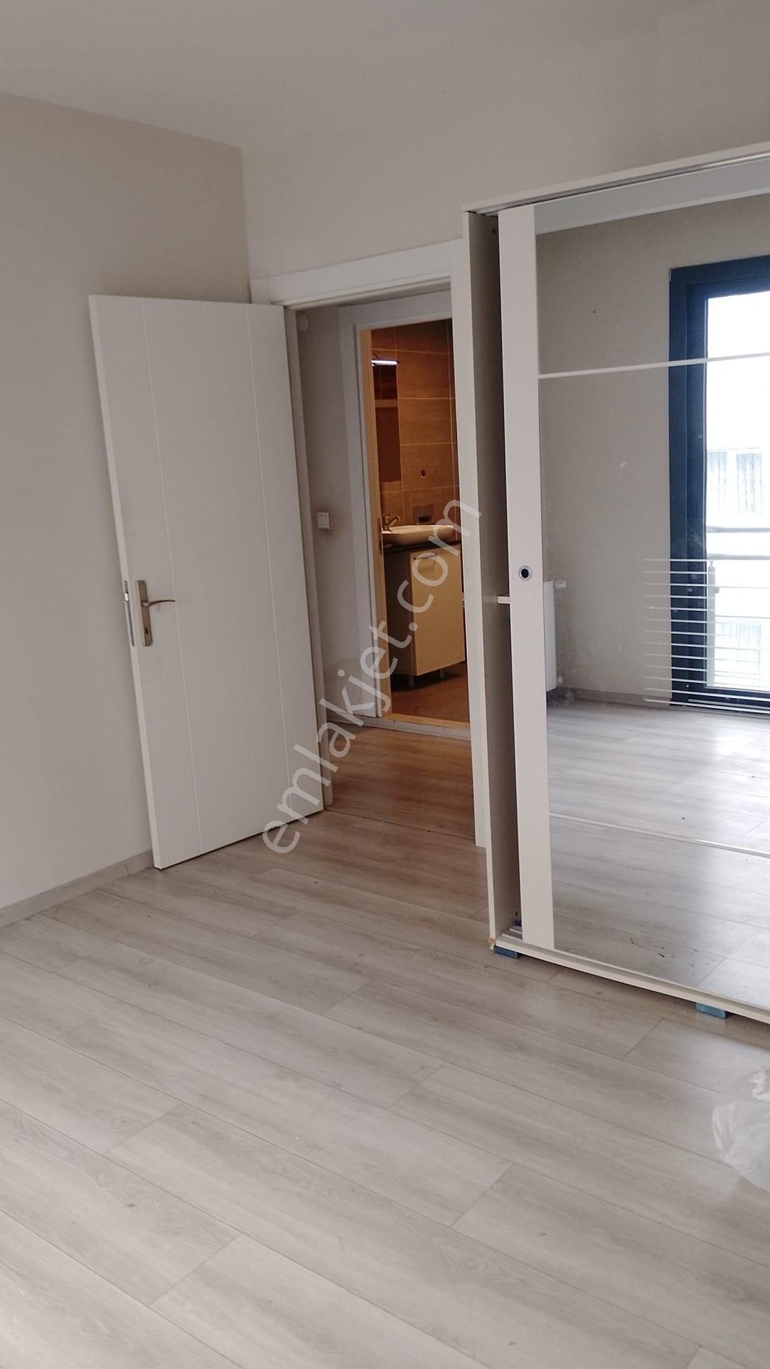 Sahibinden Bornova Aşık Veysel Rekrasyon Alanı Cadde Üstü Kiralık Daire - Görsel 14