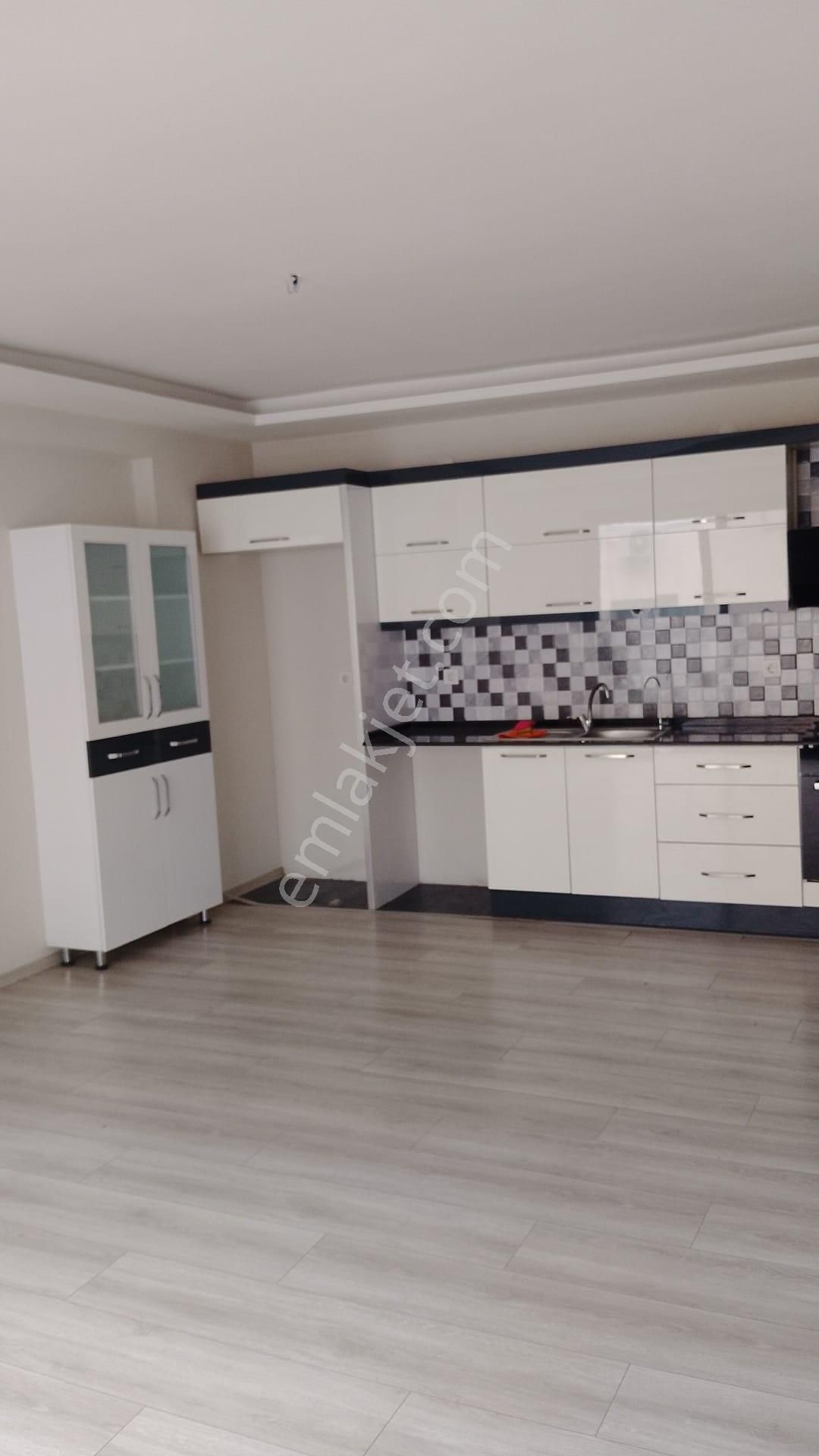 Sahibinden Bornova Aşık Veysel Rekrasyon Alanı Cadde Üstü Kiralık Daire - Görsel 4