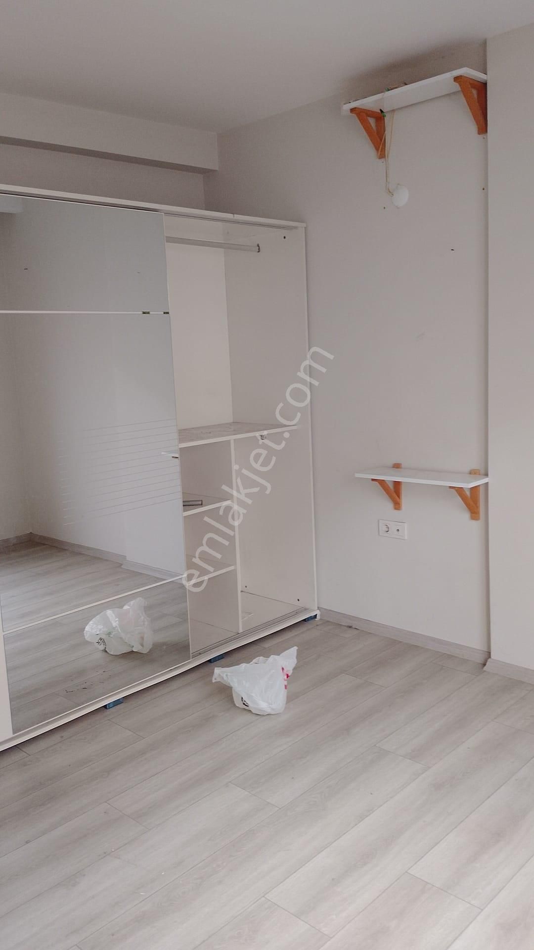 Sahibinden Bornova Aşık Veysel Rekrasyon Alanı Cadde Üstü Kiralık Daire - Görsel 13