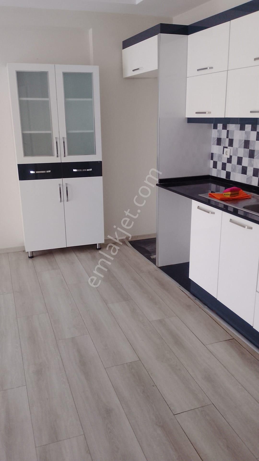 Sahibinden Bornova Aşık Veysel Rekrasyon Alanı Cadde Üstü Kiralık Daire - Görsel 2