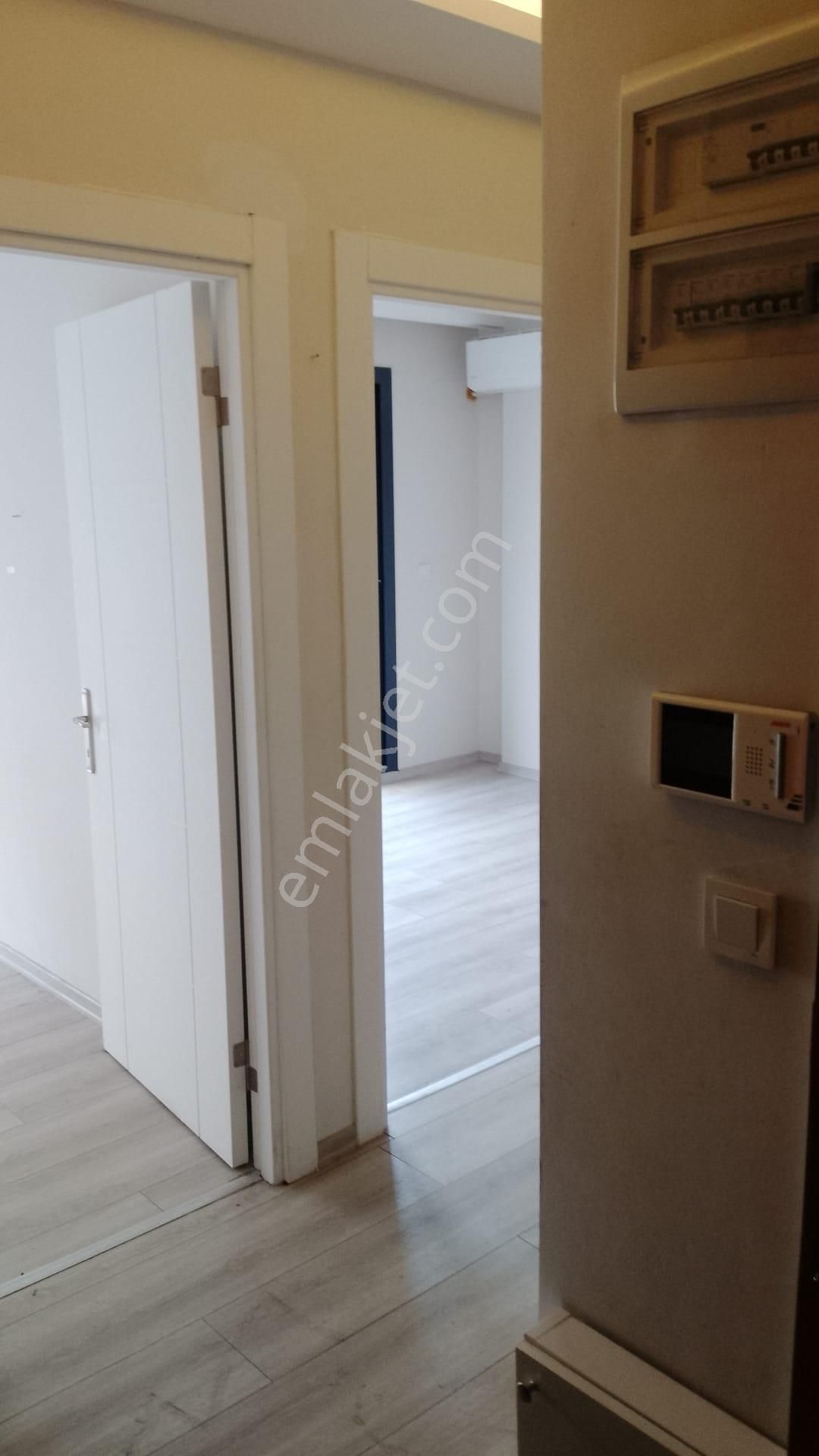 Sahibinden Bornova Aşık Veysel Rekrasyon Alanı Cadde Üstü Kiralık Daire - Görsel 24