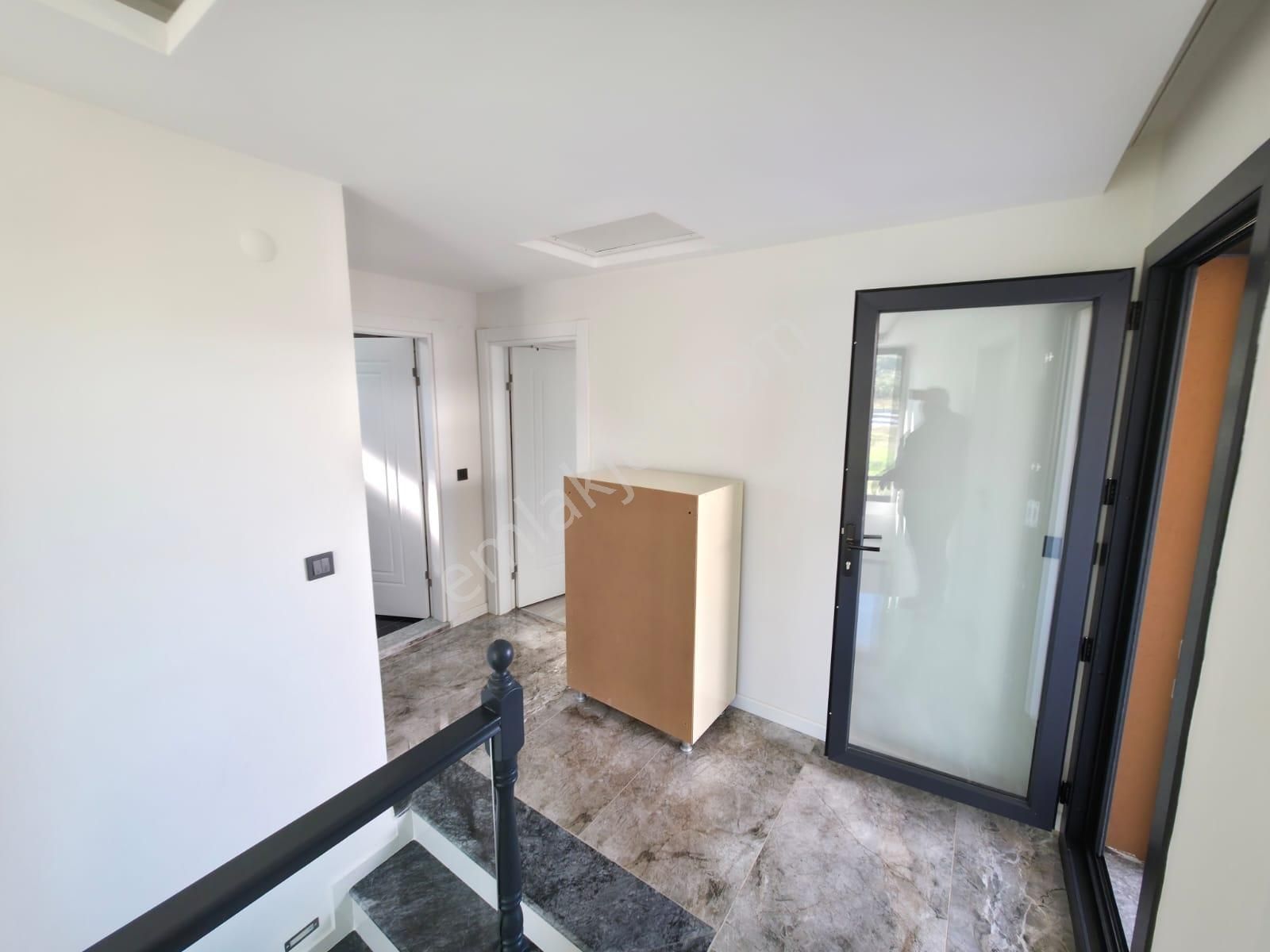 Kuşadası Davutlar Tek Müstakil Geniş Bahçeli 4+1 Villa - Görsel 10