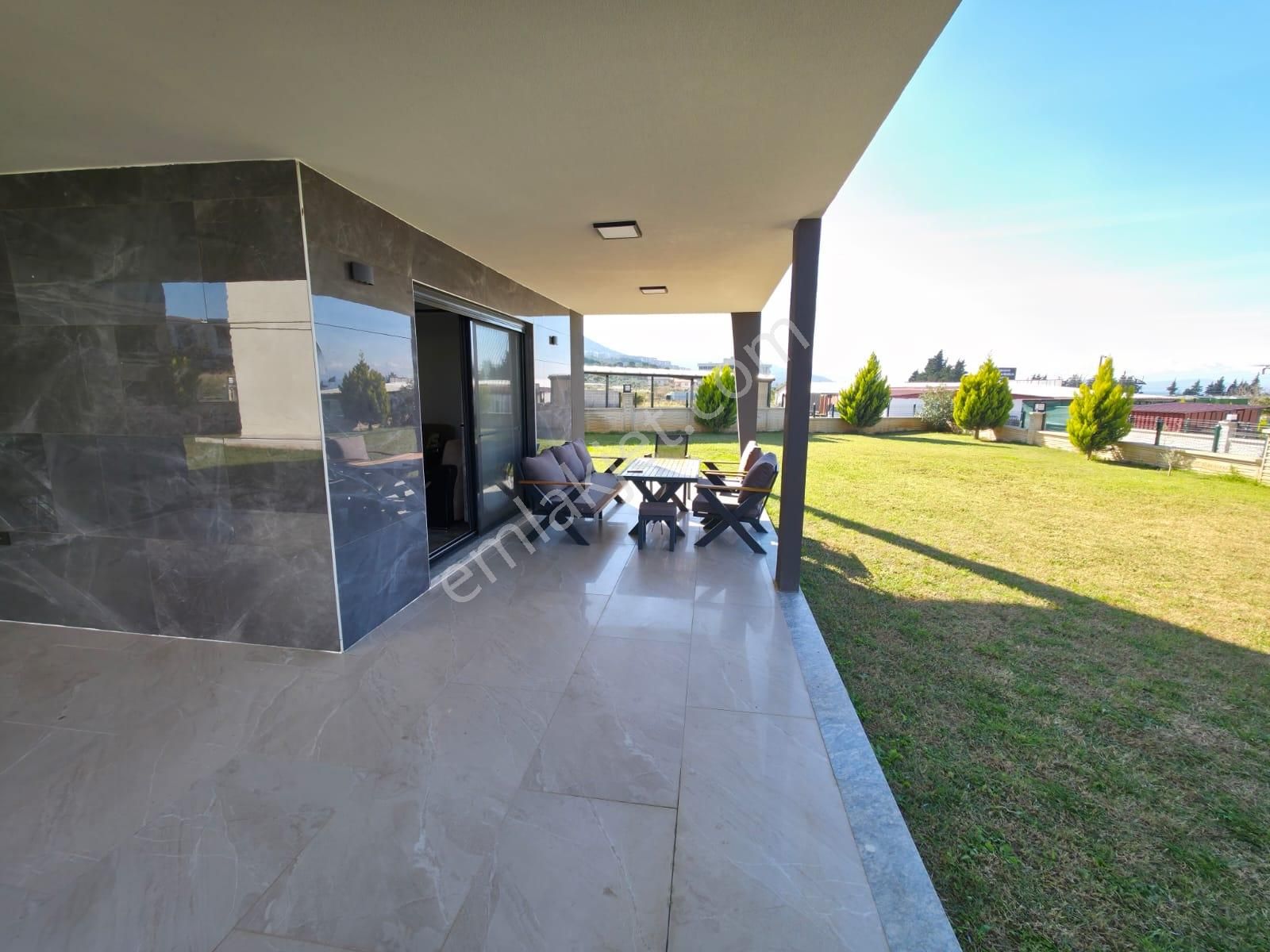 Kuşadası Davutlar Tek Müstakil Geniş Bahçeli 4+1 Villa - Görsel 28