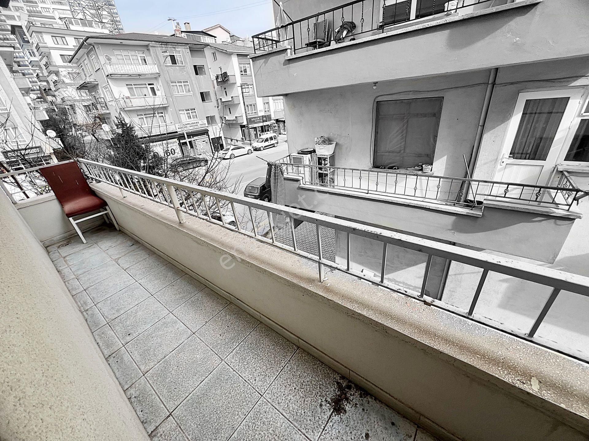 Güventepe Caddede 2.kat Güney Cephe3+1 Daire Büyüklüğünde Depolu - Görsel 25