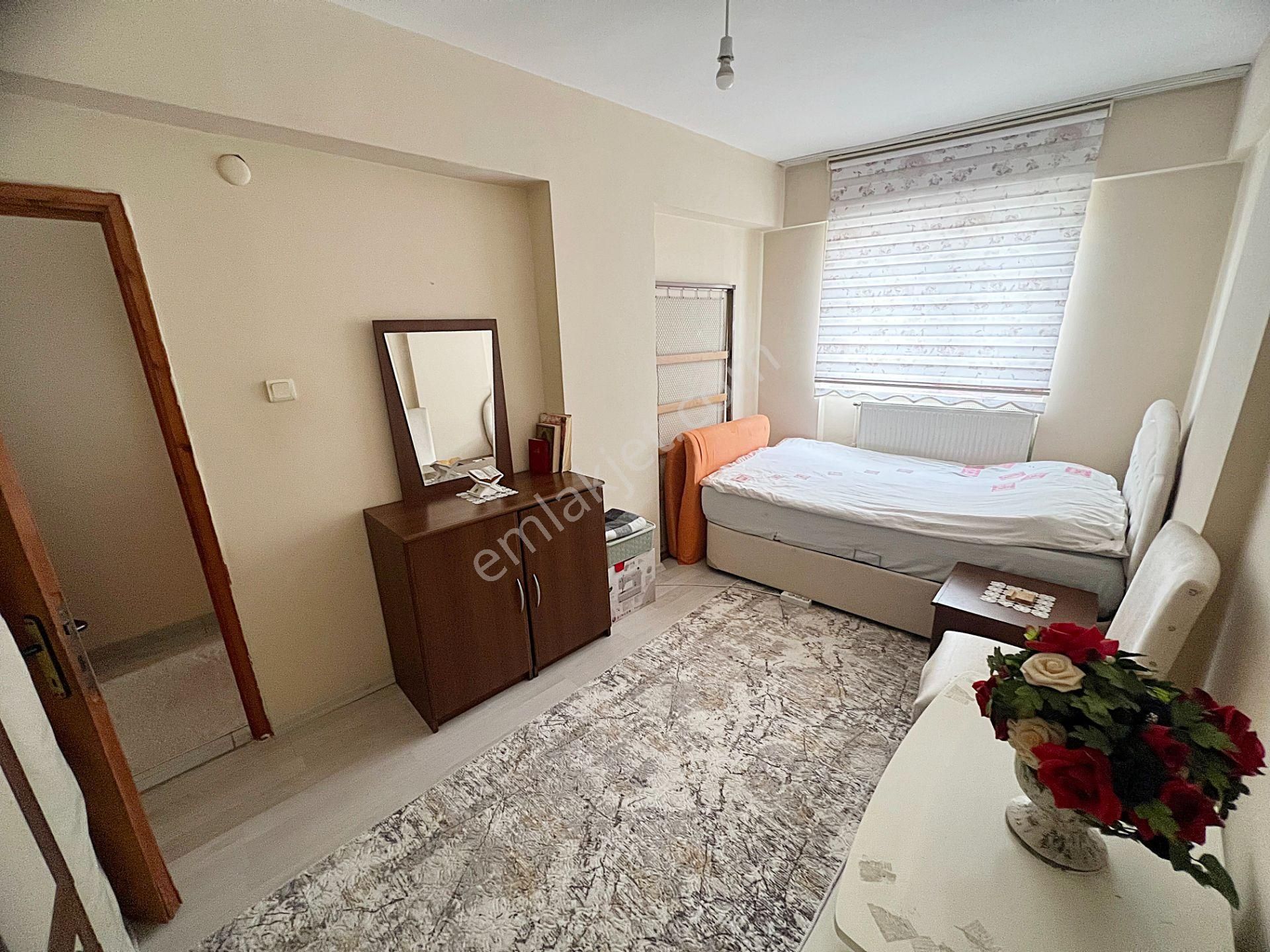 Güventepe Caddede 2.kat Güney Cephe3+1 Daire Büyüklüğünde Depolu - Görsel 11