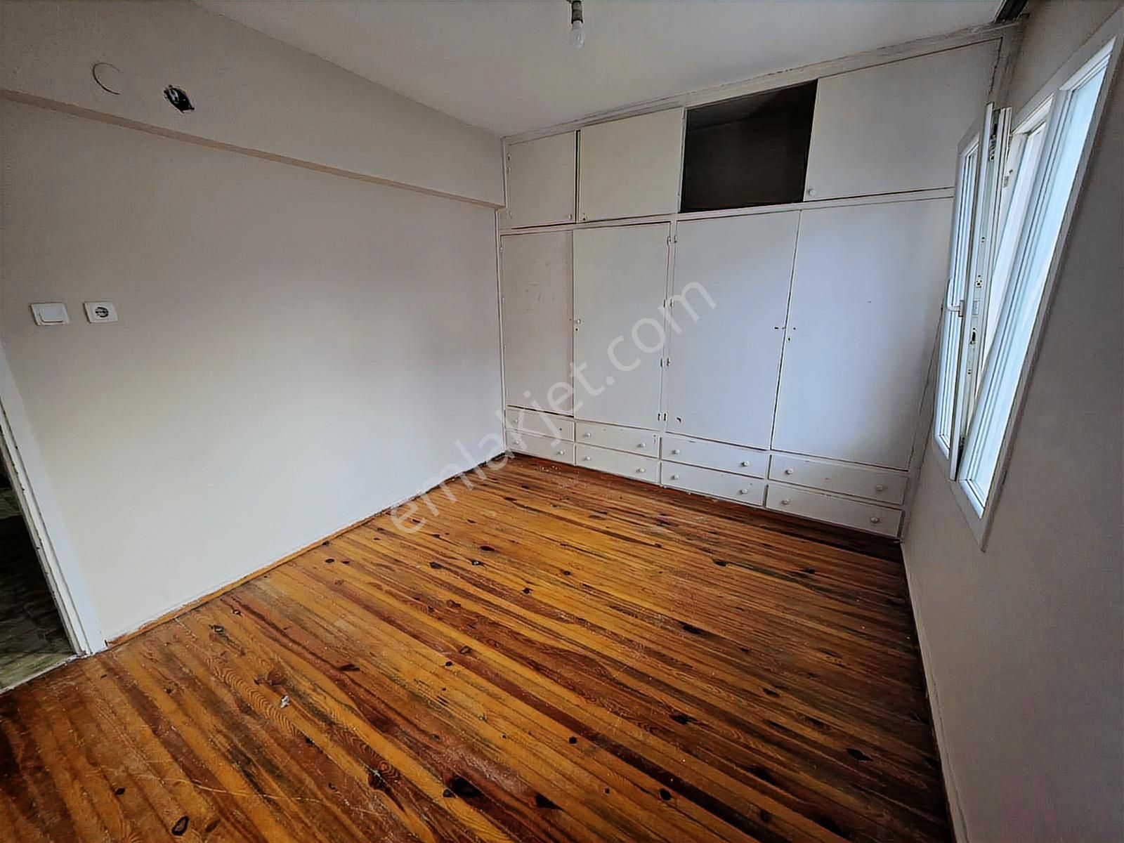 Satılık 2+1 Köşe Konumda Ferah Daire - Görsel 13