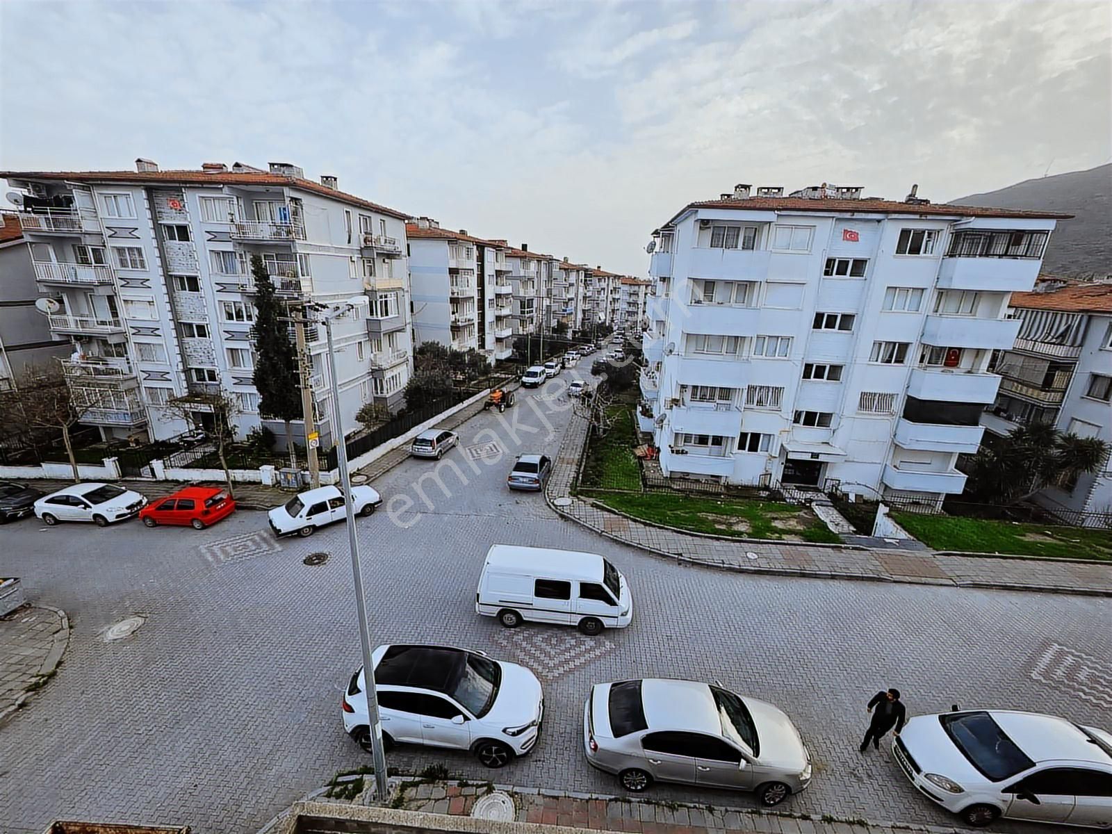 Satılık 2+1 Köşe Konumda Ferah Daire