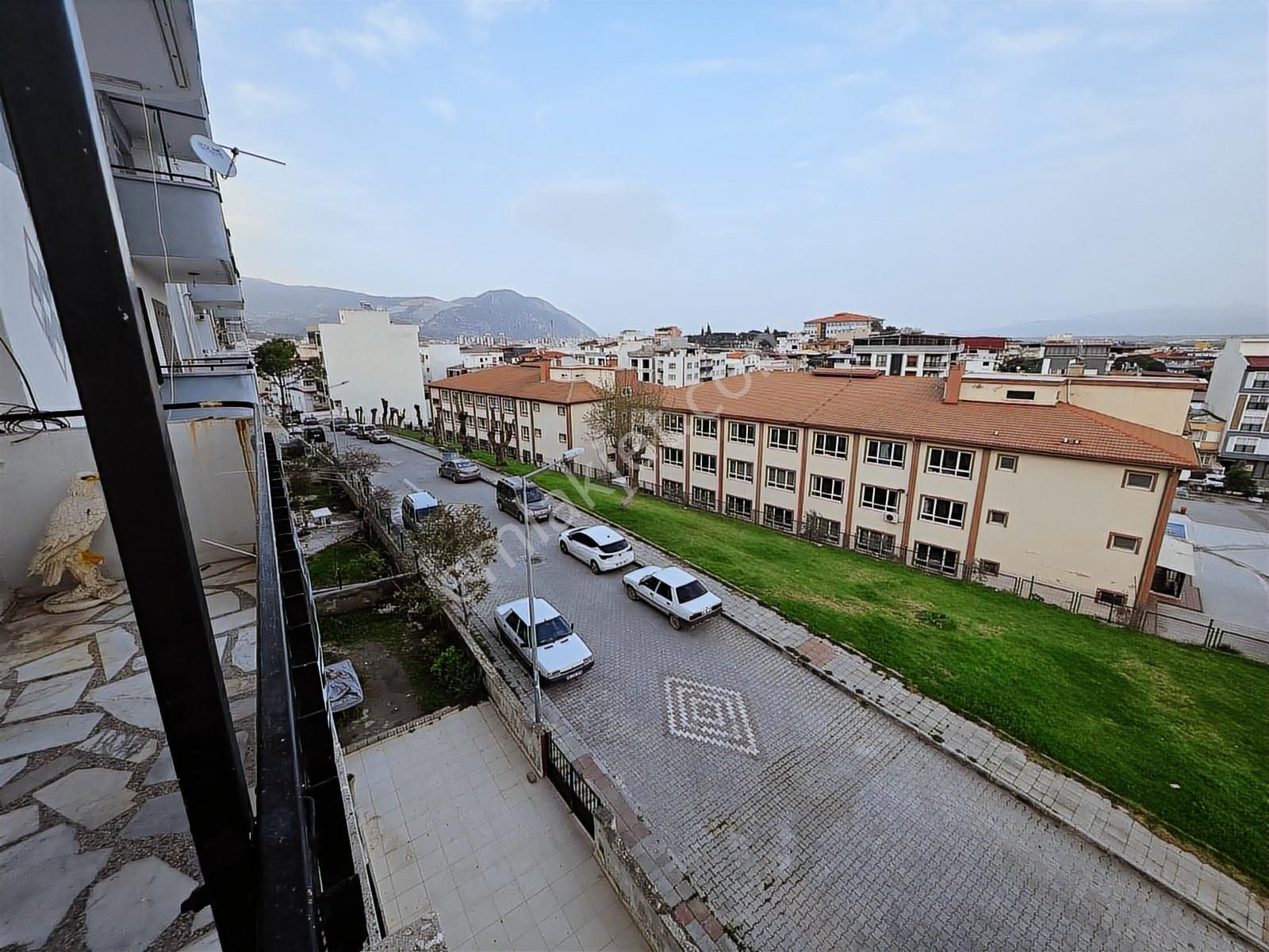 Satılık 2+1 Köşe Konumda Ferah Daire - Görsel 11