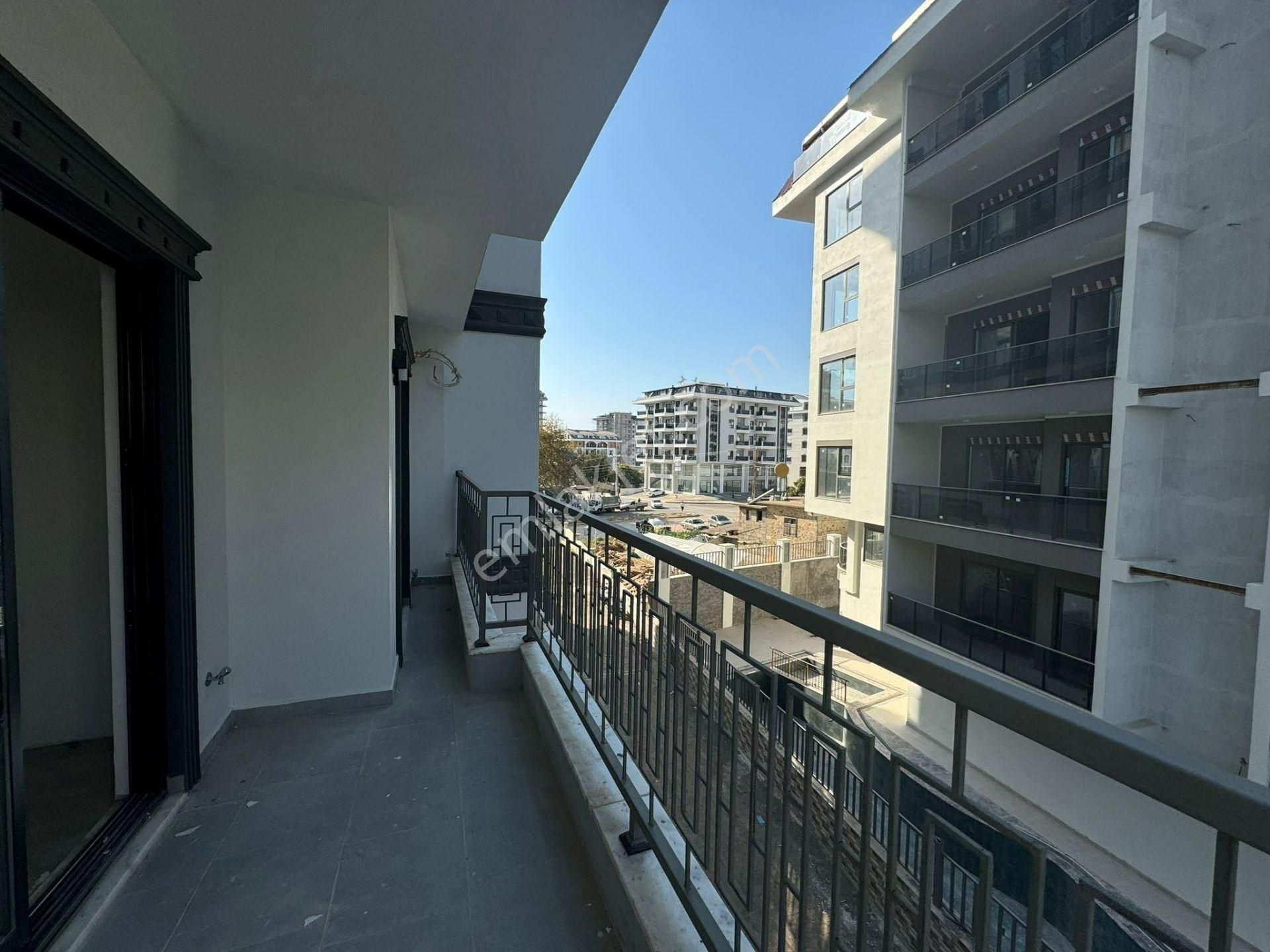 Alanya Mahmutlar’da Sıfır Binada 1+1 Satılık Daire — Zengin Sosyal Aktiviteli - Görsel 13