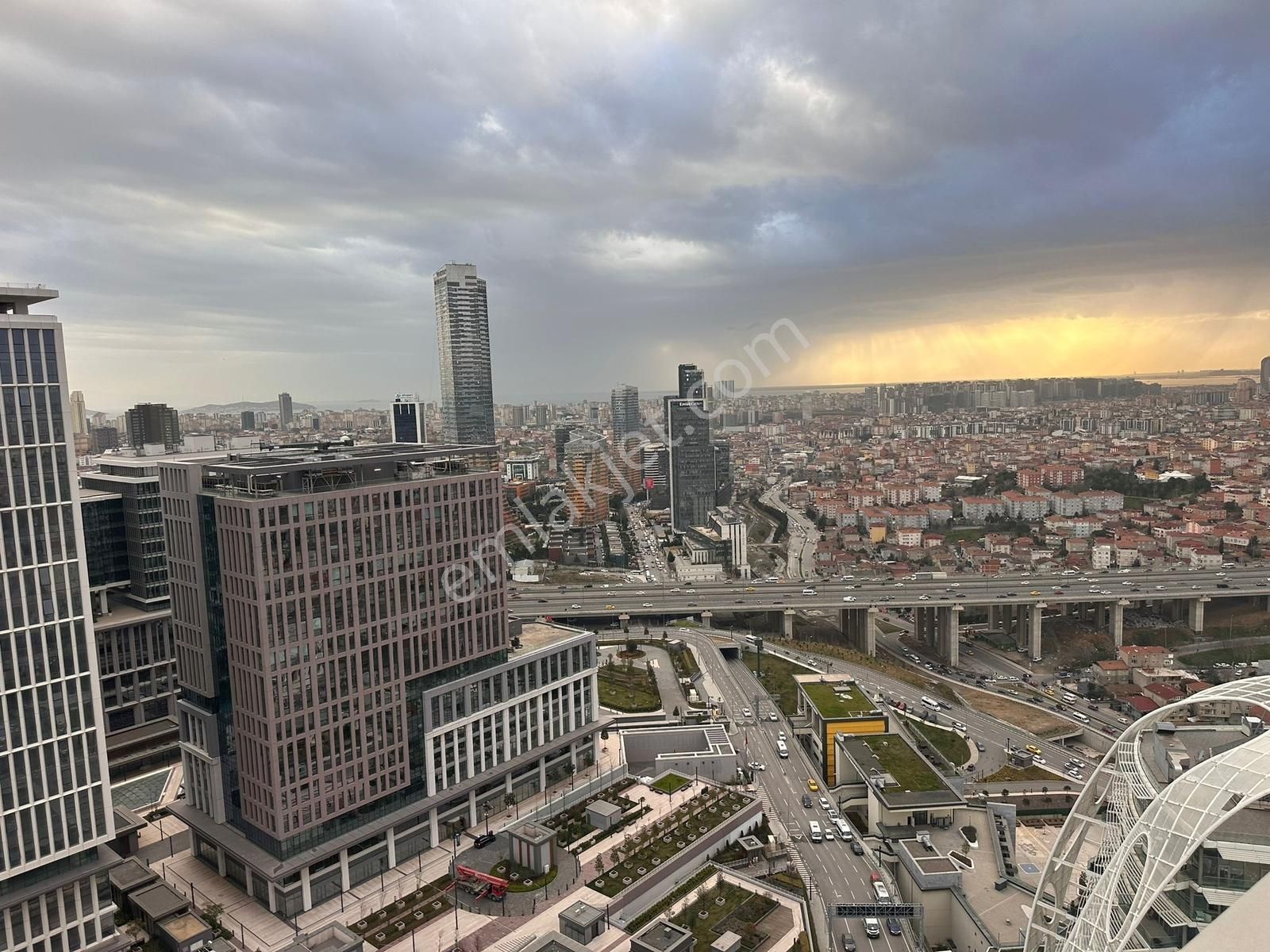 Tamnokta Ataşehir Sarphan Finanspark'ta Şehir Manzaralı Stüdyo - Görsel 5