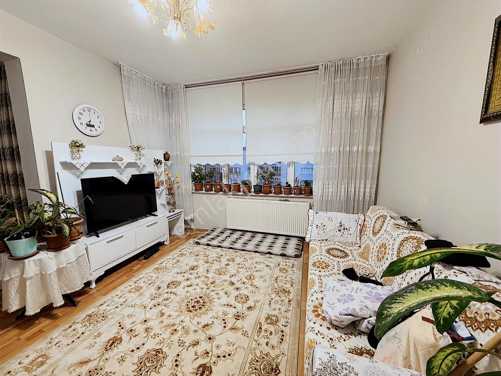 Kule Siteye Yakın 175m² Geniş, Bakımlı, Üst Kat Avantajlı Daire - Görsel 6