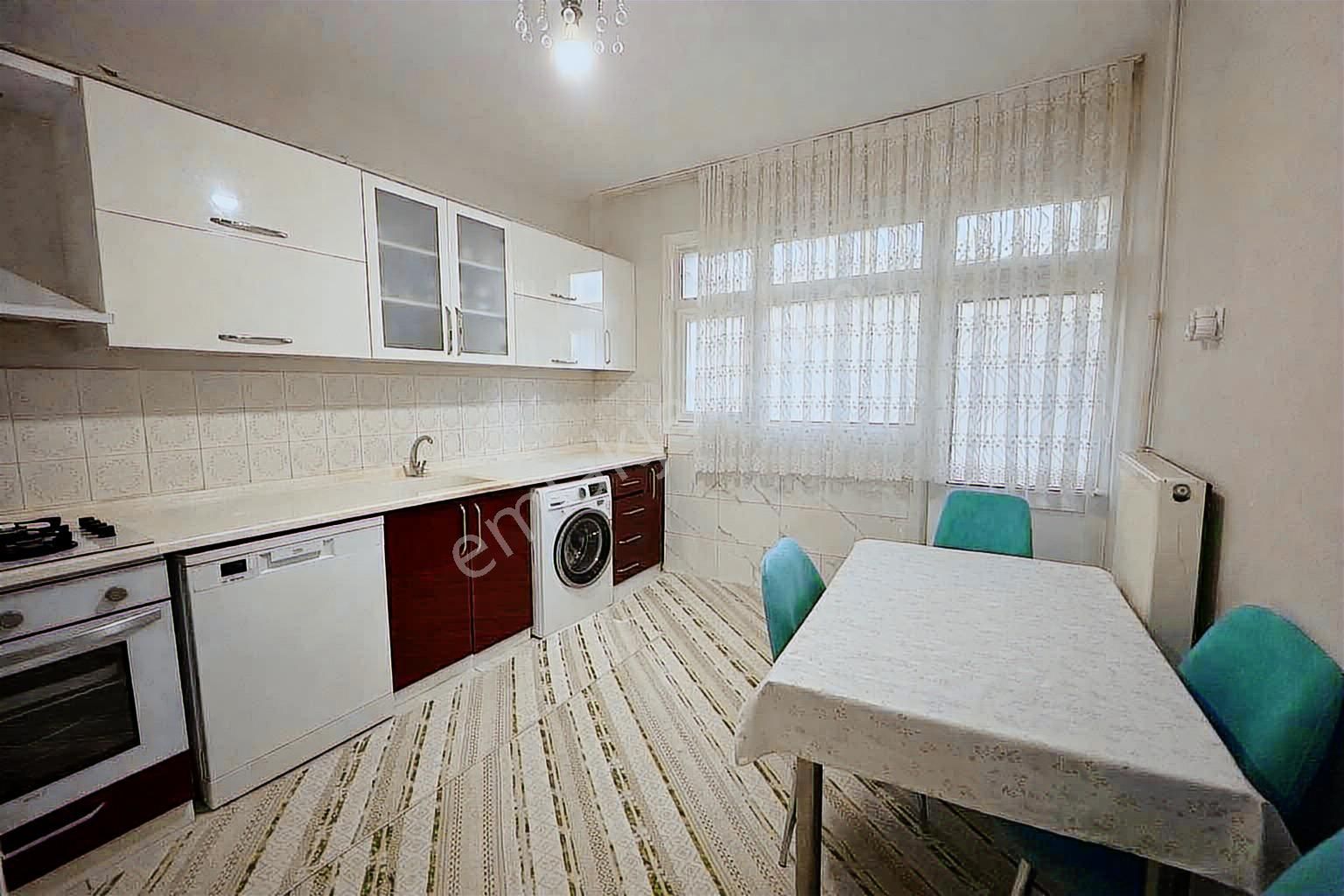 Kule Siteye Yakın 175m² Geniş, Bakımlı, Üst Kat Avantajlı Daire