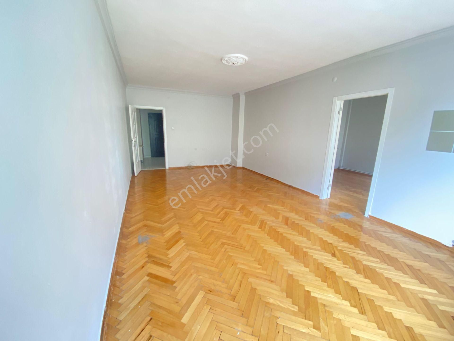 Yunus Emre Cd Üzeri Hastaneler Yakını 3+1 Ortakat Temiz Daire! - Görsel 14