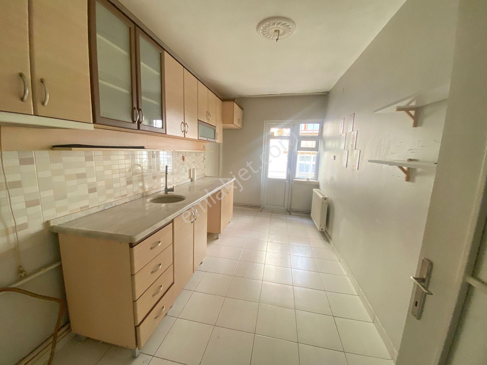 Yunus Emre Cd Üzeri Hastaneler Yakını 3+1 Ortakat Temiz Daire! - Görsel 22