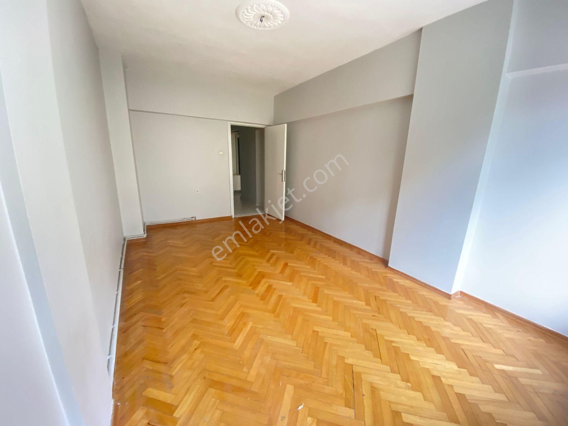 Yunus Emre Cd Üzeri Hastaneler Yakını 3+1 Ortakat Temiz Daire! - Görsel 32