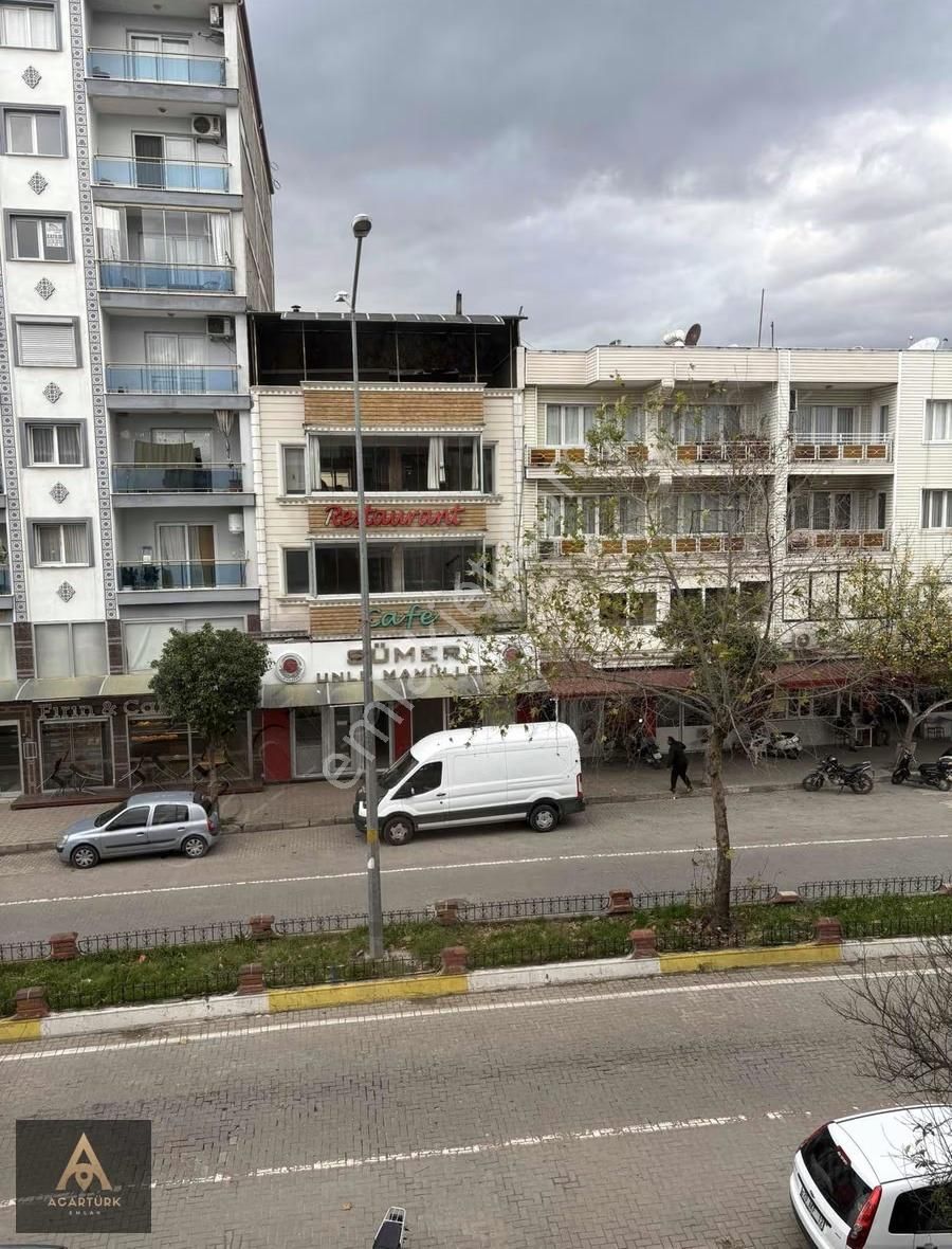 Hürriyet Caddesi Üzerinde 2+1 Eşyalı Ön Cephe Kiralık Daire - Görsel 3