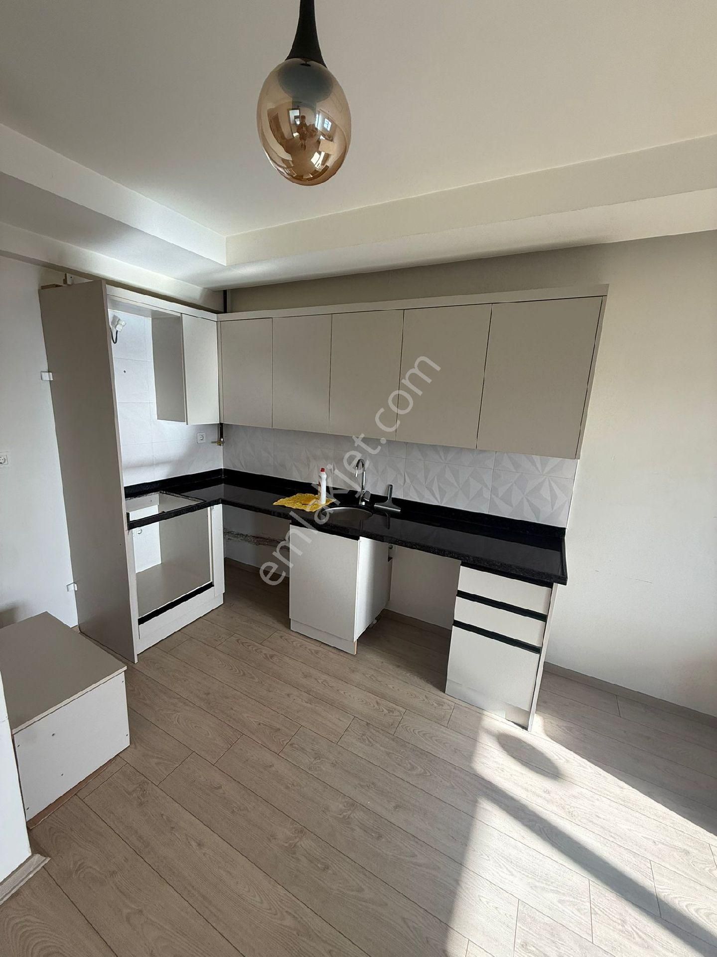 Sarıçam Çizgi İnşaat Yarı Eşyalı Kiralık 1+1 Daire - Görsel 9