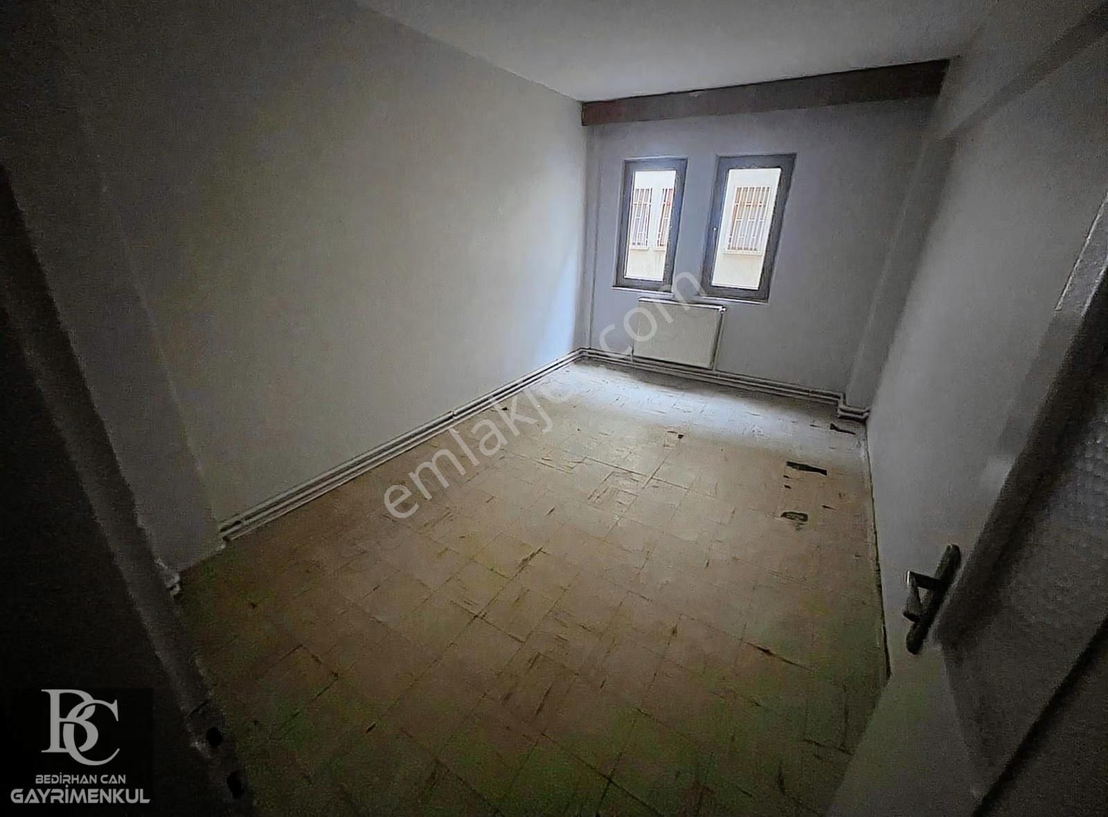 Bedirhan'dan Esertepede Yüksek Giriş 3+1 Kiralık Ön Cephe Daire! - Görsel 3