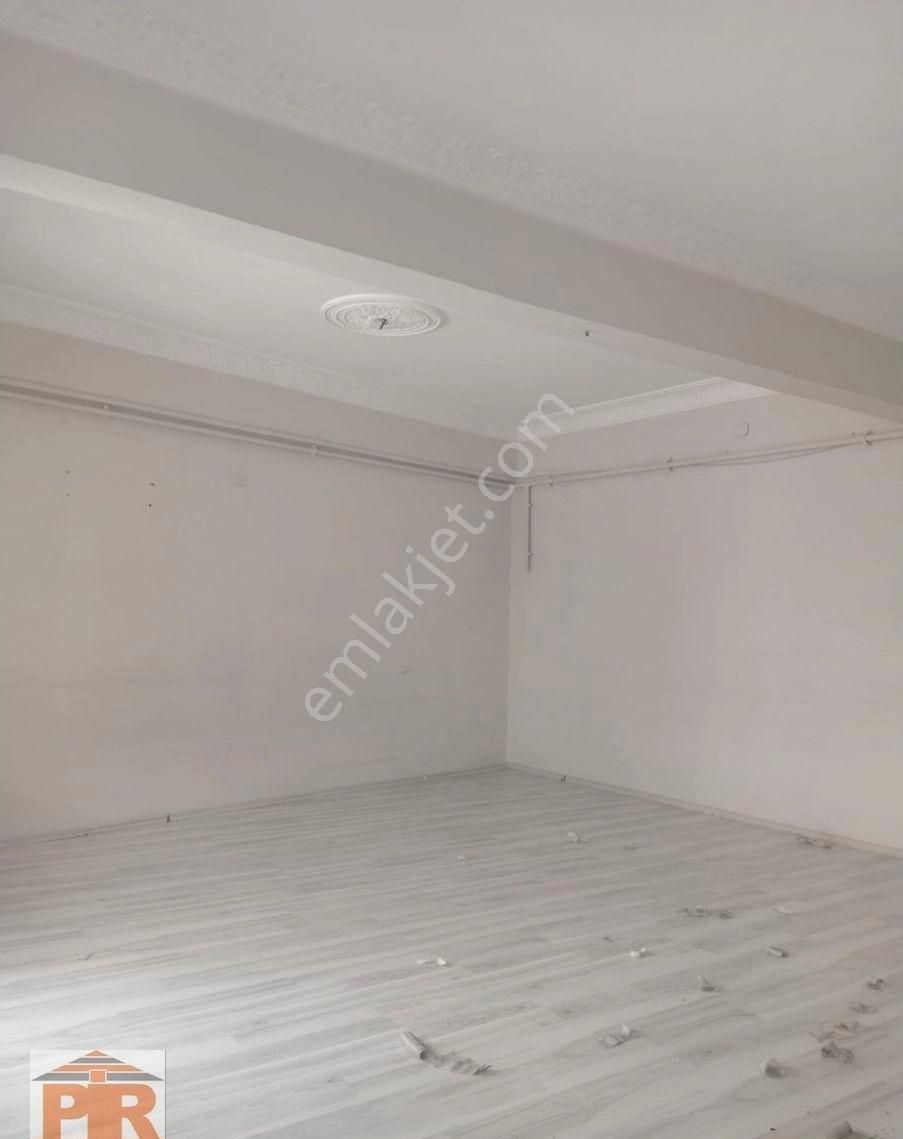Eski Pazar Caddesinde 2+1 Kiralık Daire - Görsel 8